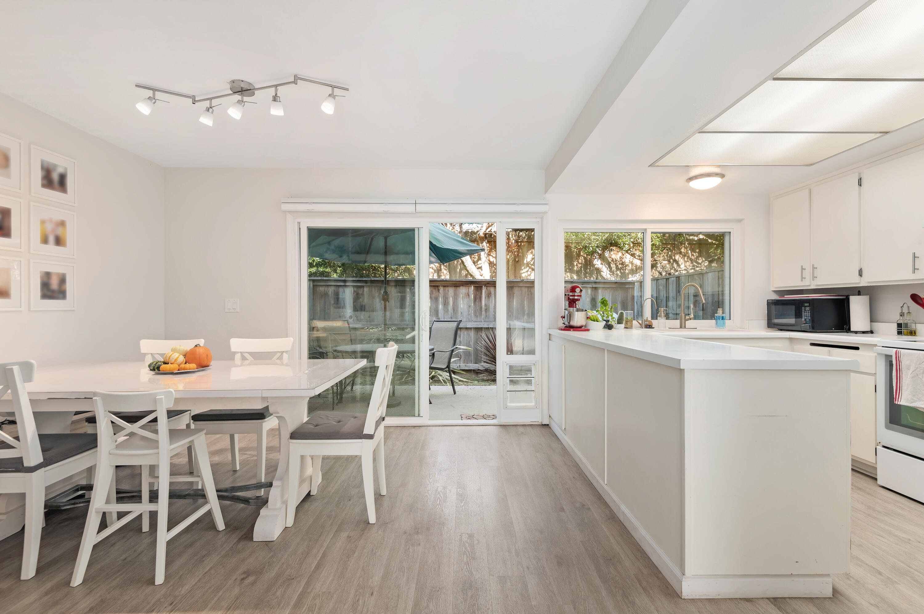 359 Cannon Green Dr Unit: E