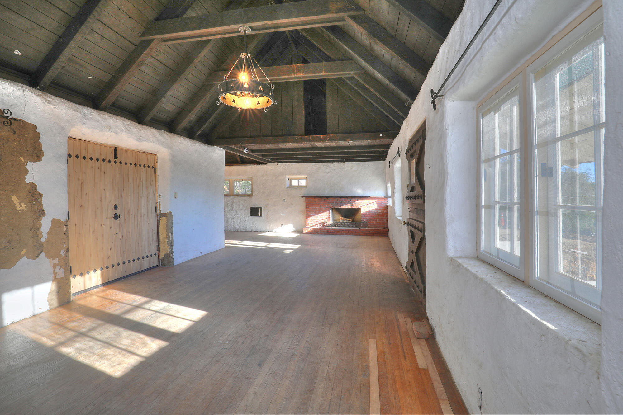1165 E. Cota St.