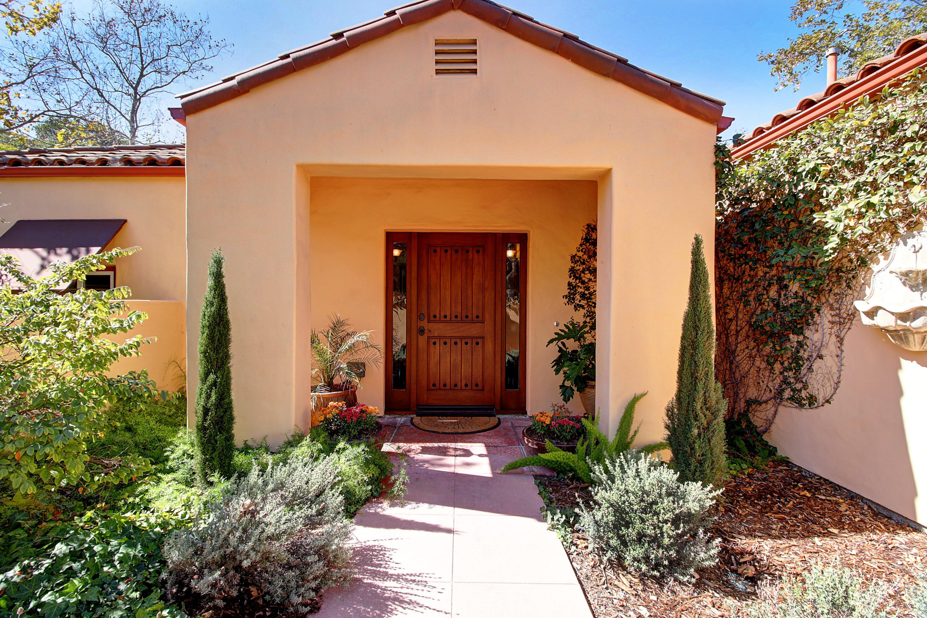 138 Meadows Ln