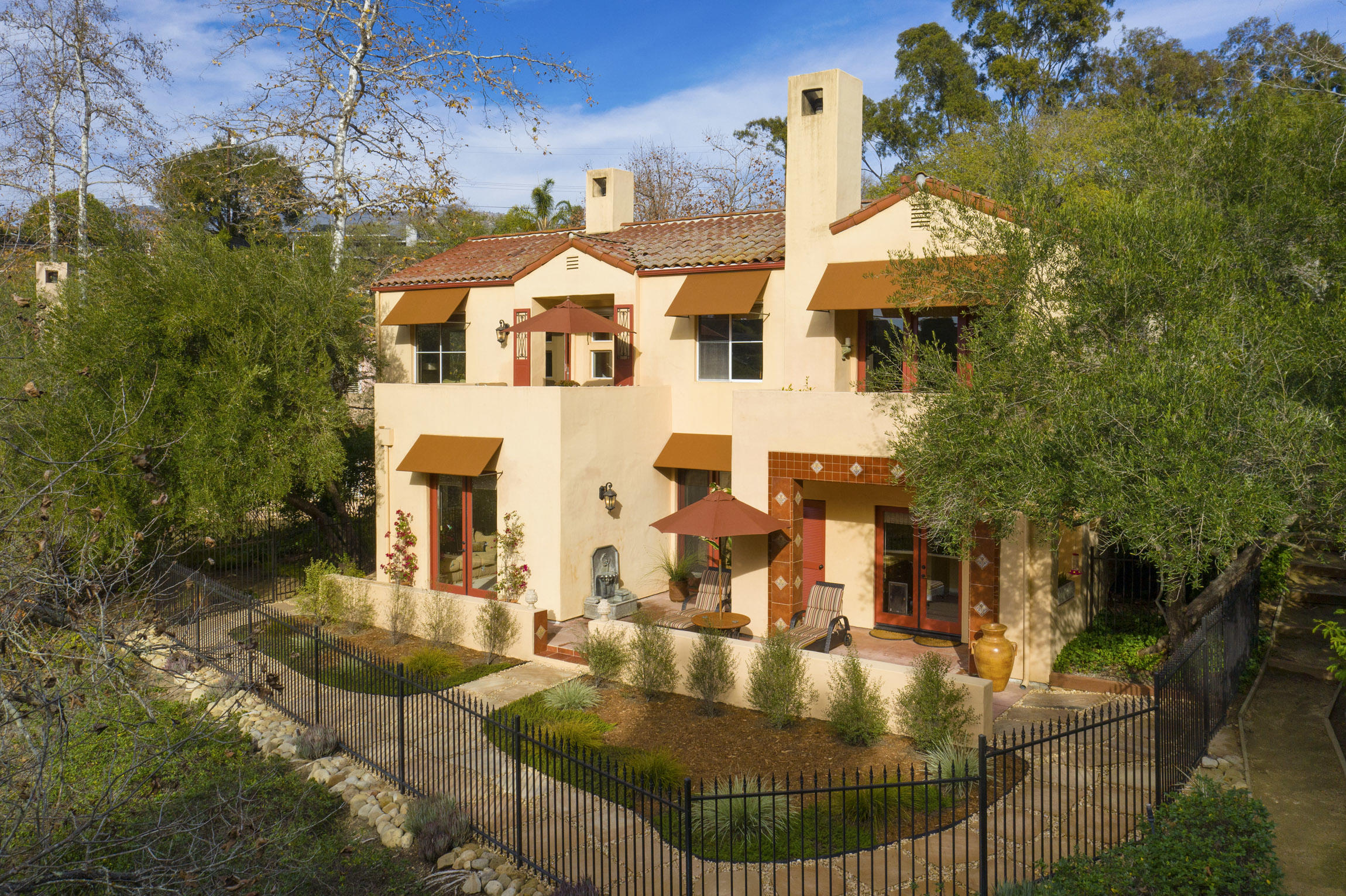 138 Meadows Ln