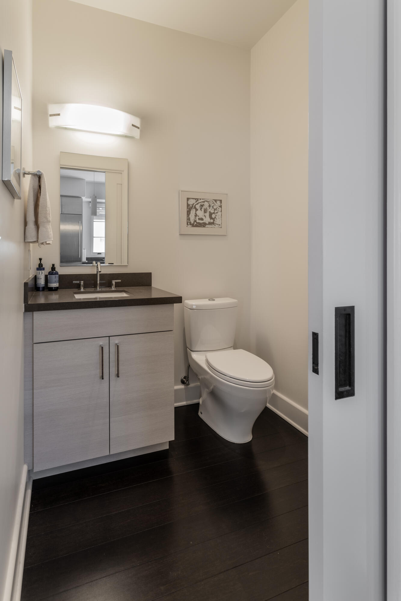 18 W Victoria Street Unit: 307