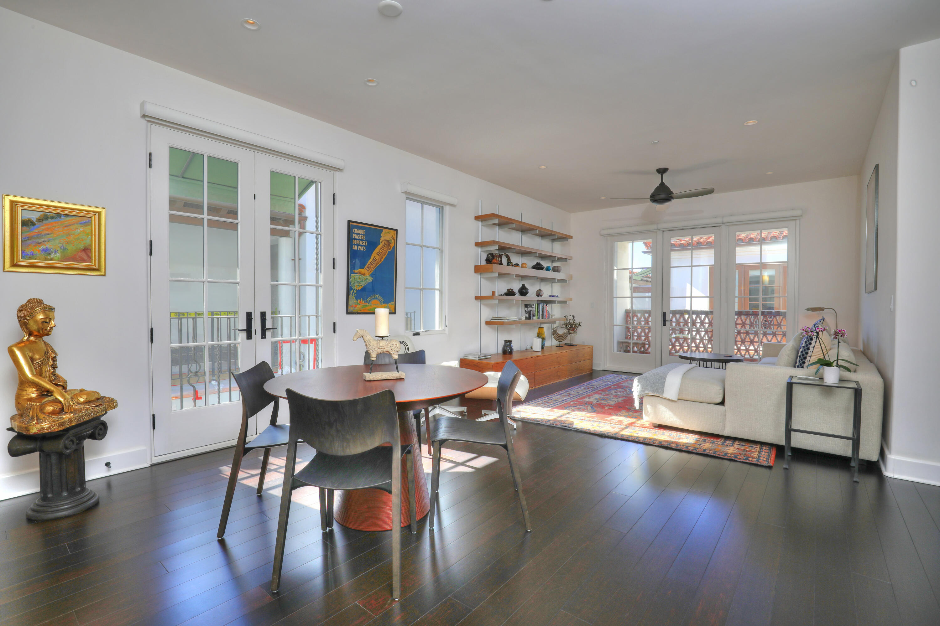 18 W Victoria Street Unit: 307