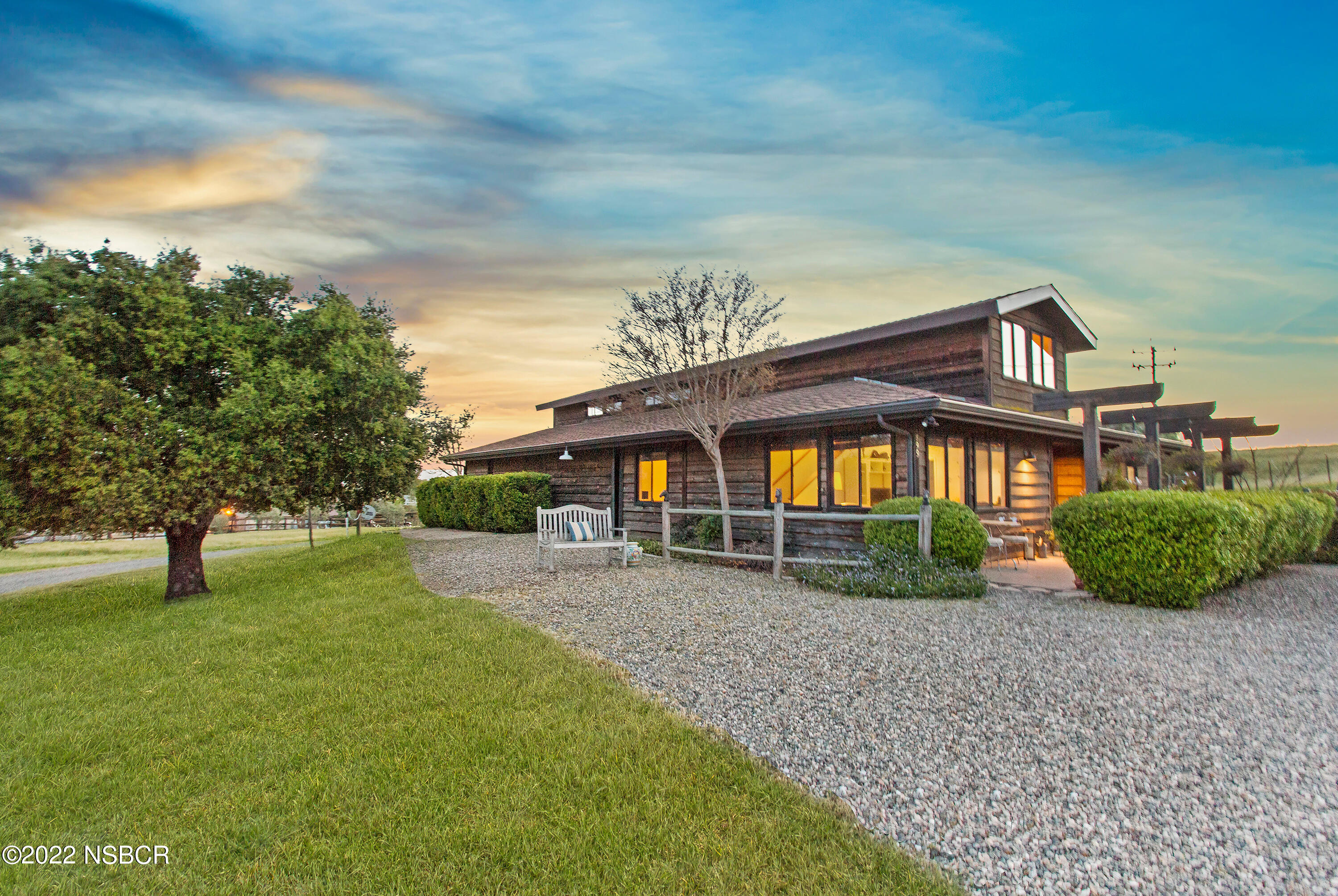 1895 View Drive