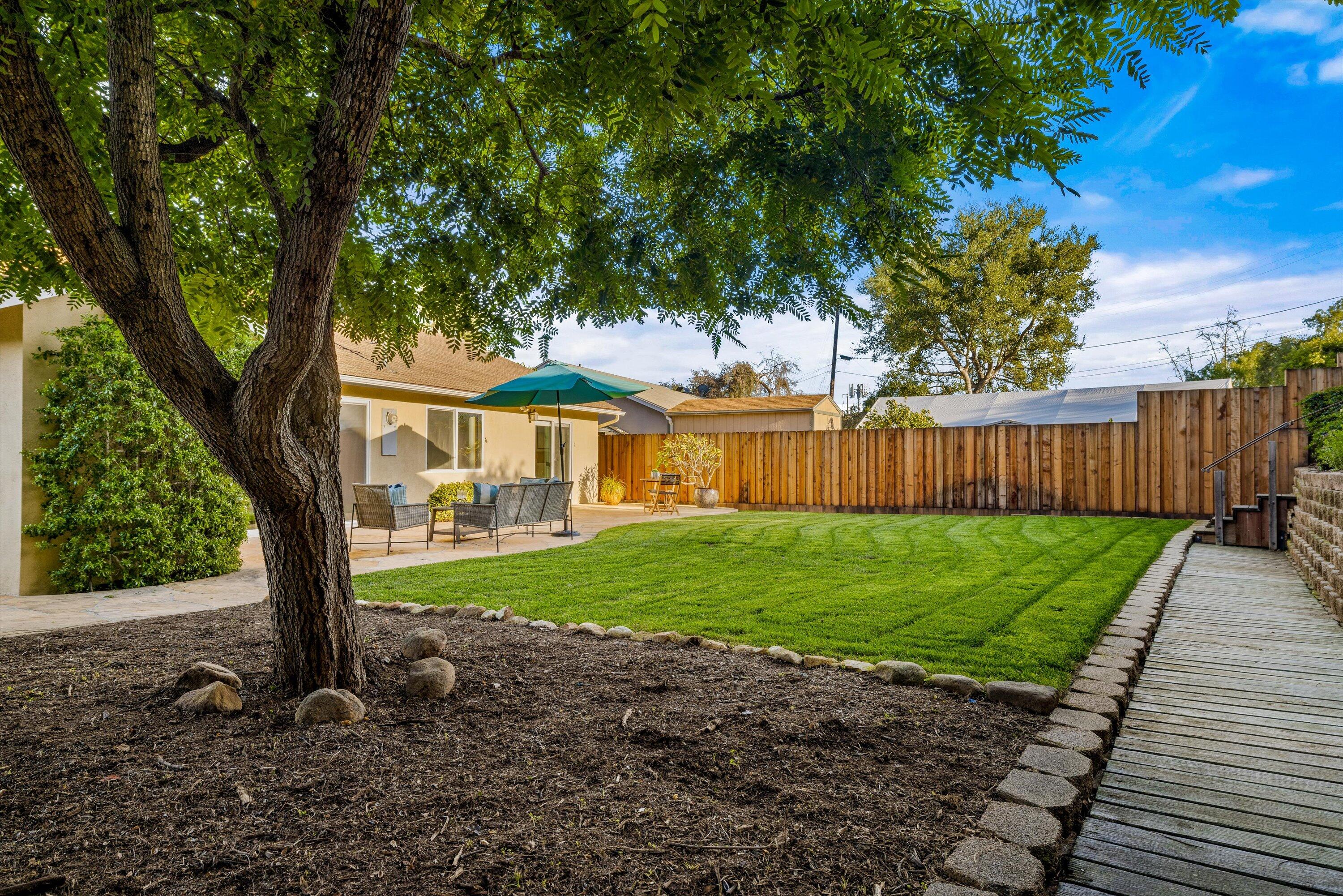 5525 Capellina Way