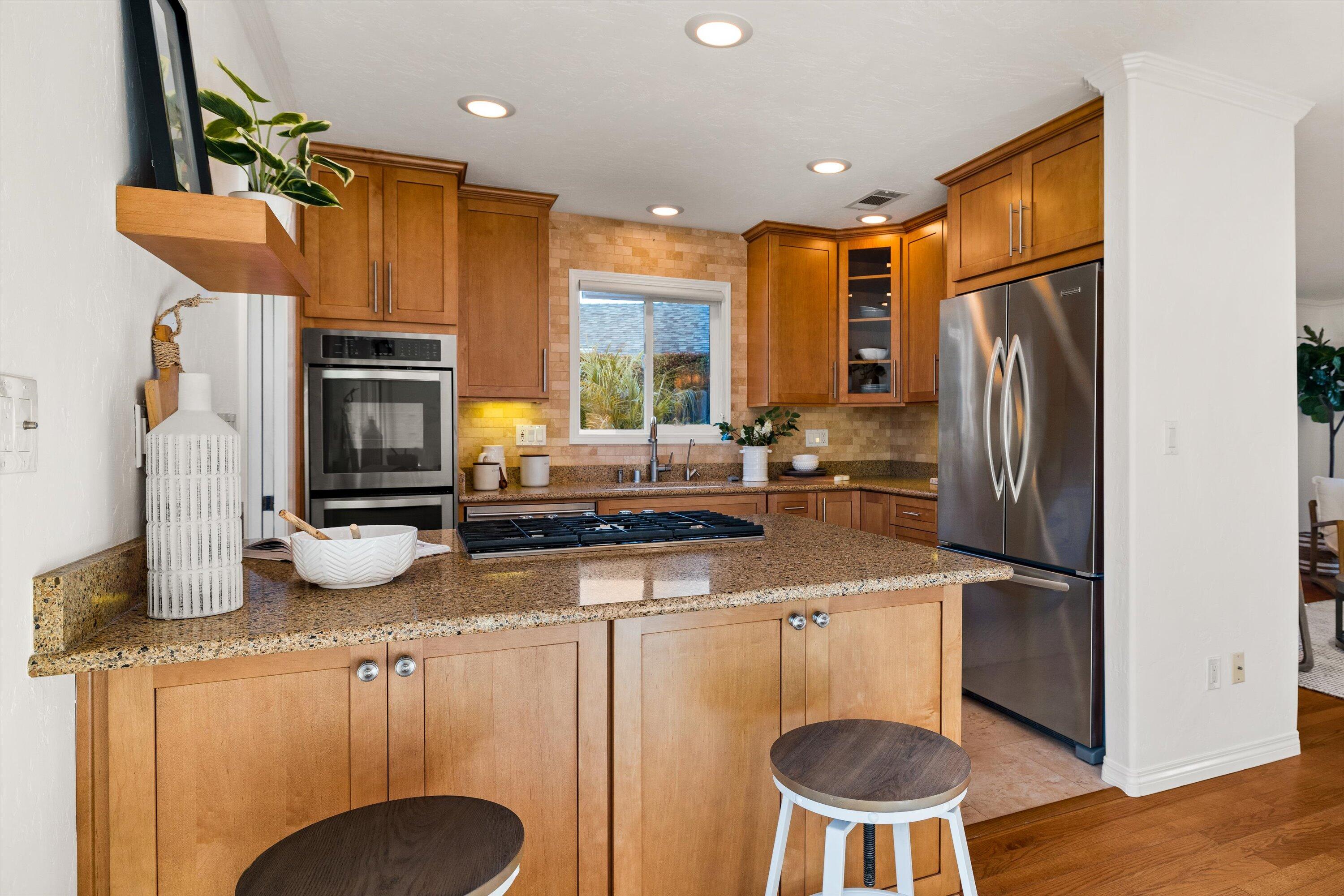 5525 Capellina Way