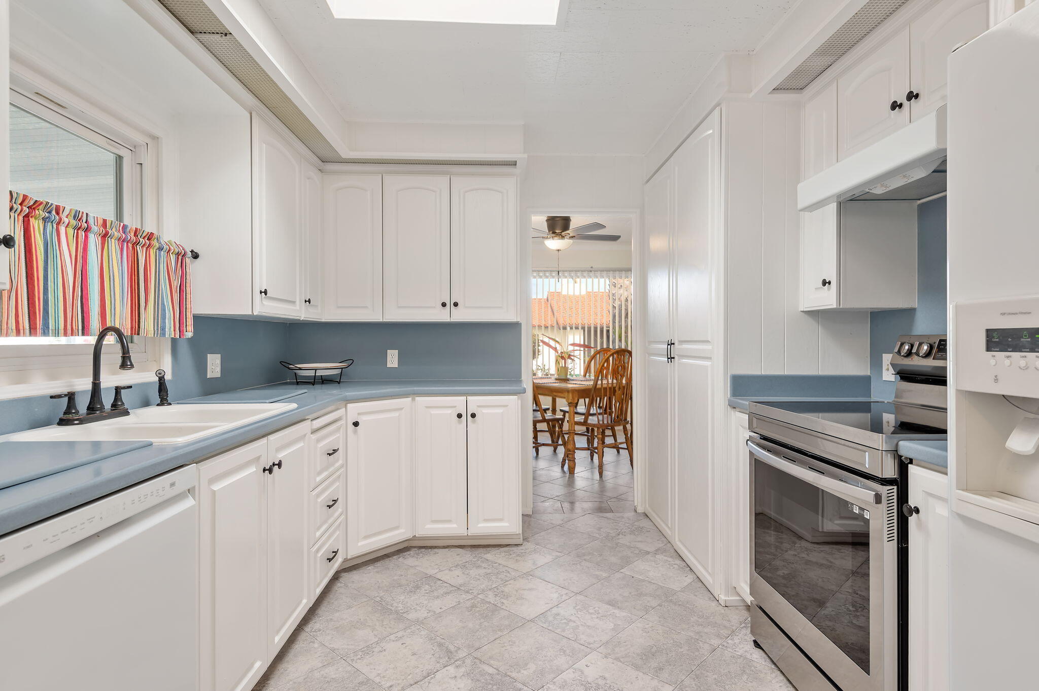 945 Ward Drive