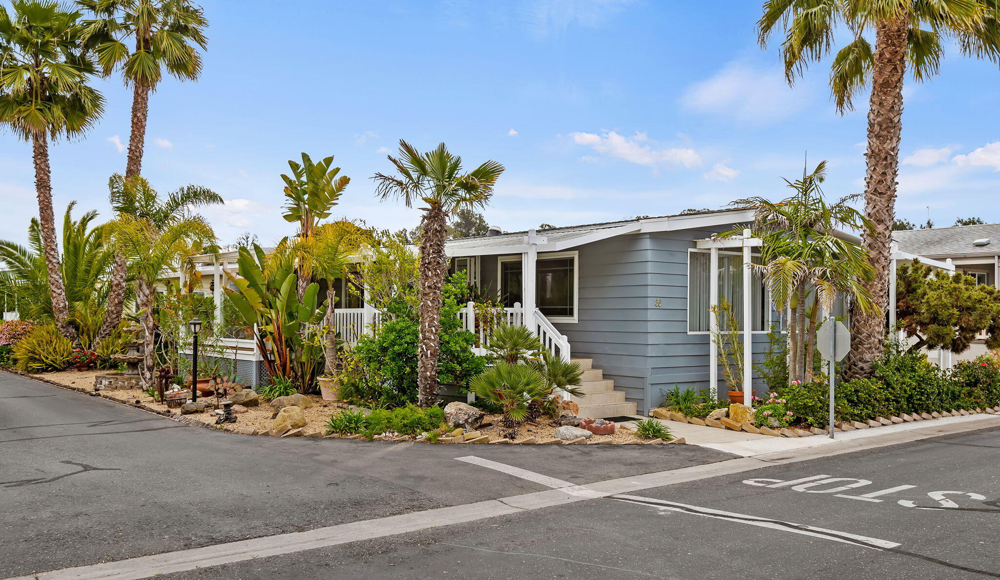 945 Ward Drive
