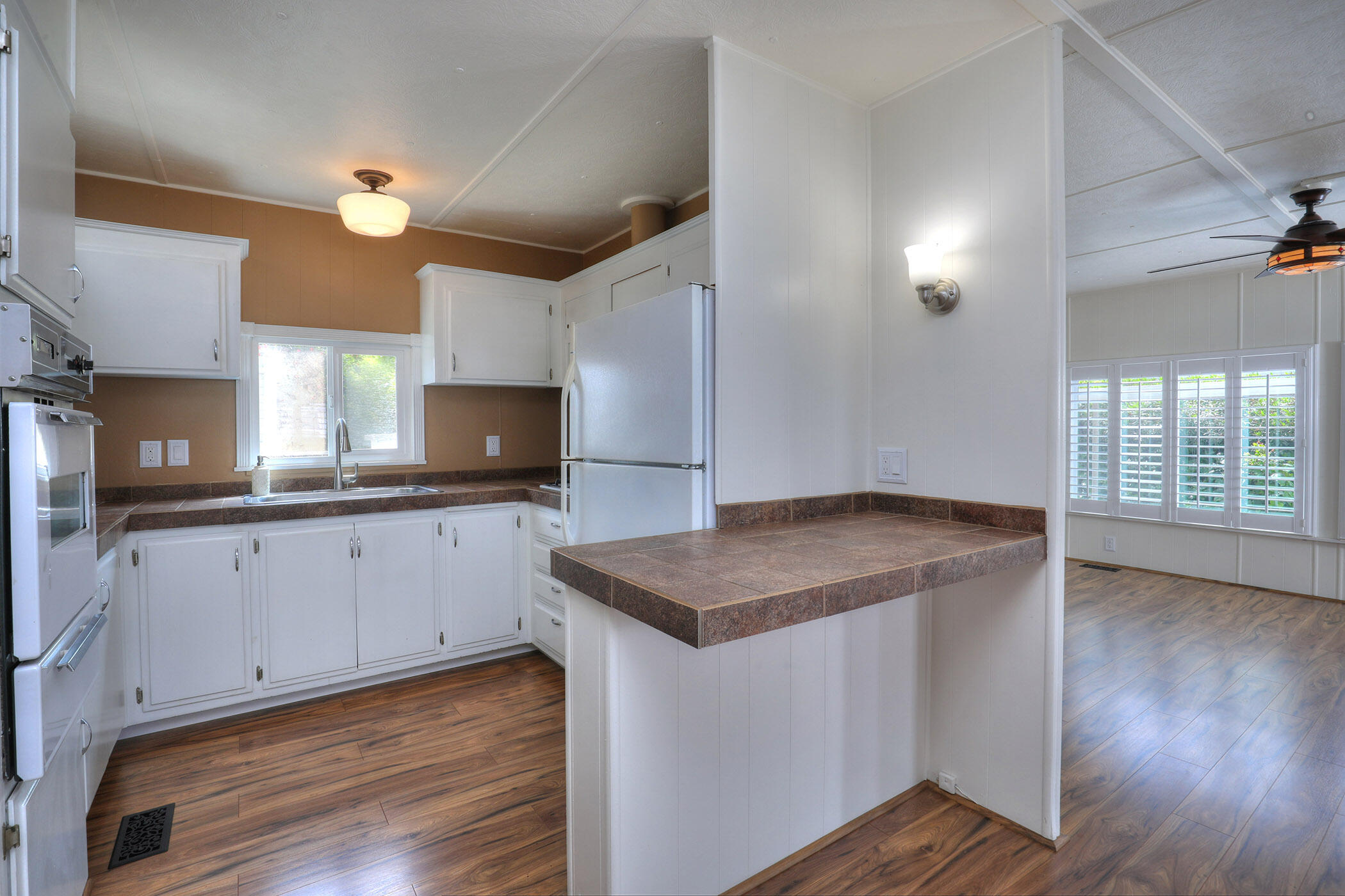30 Winchester Canyon Road