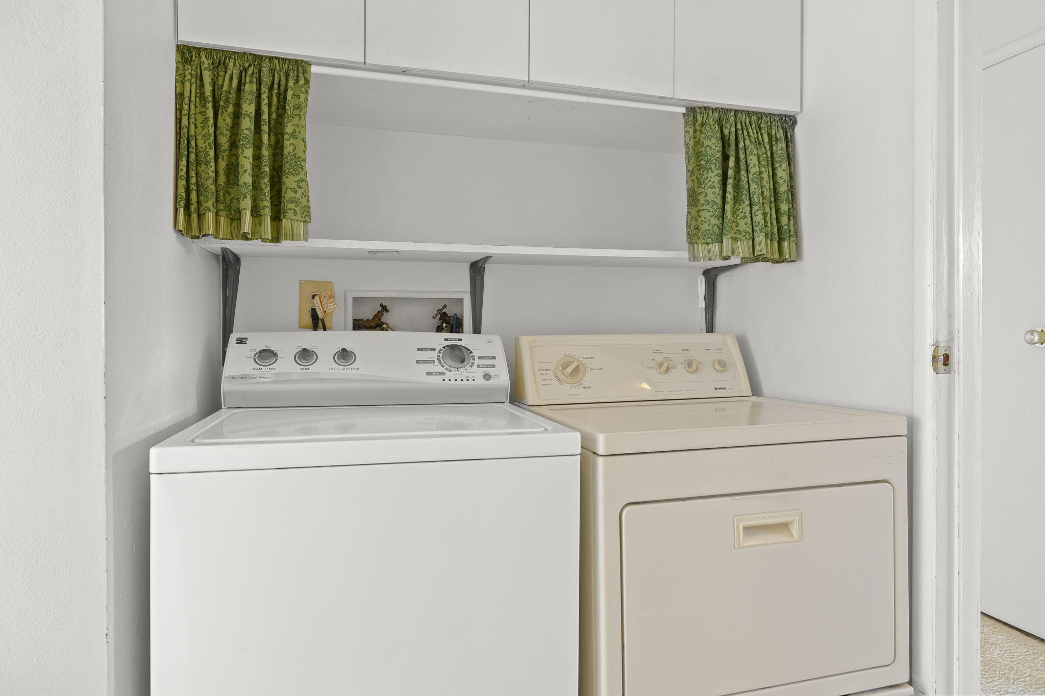 945 Ward Drive Unit: Space 193