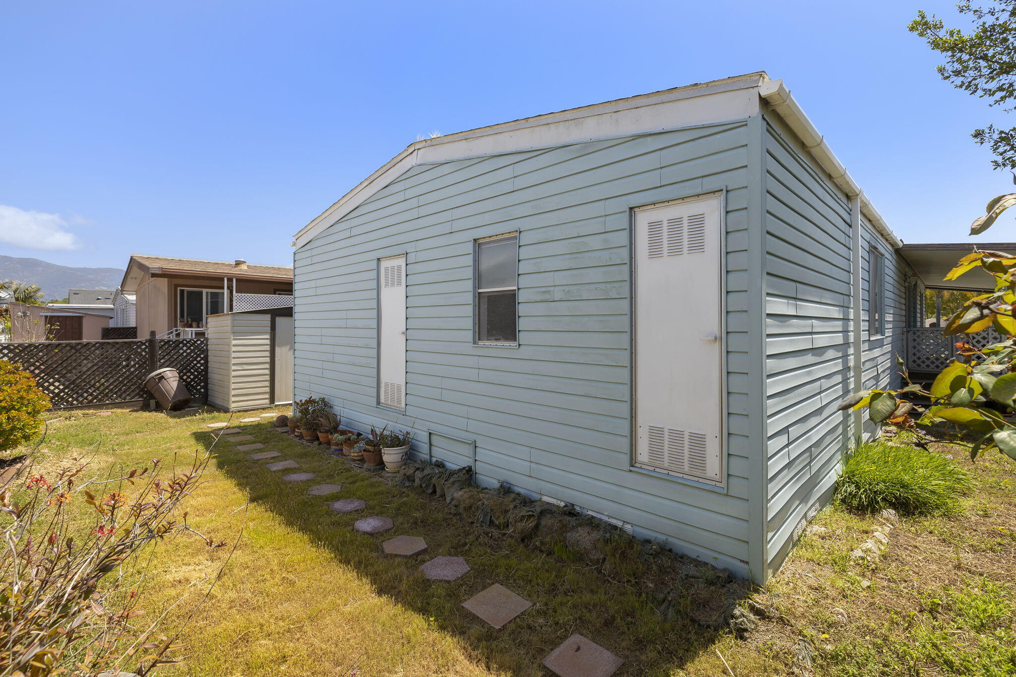 945 Ward Drive Unit: Space 193