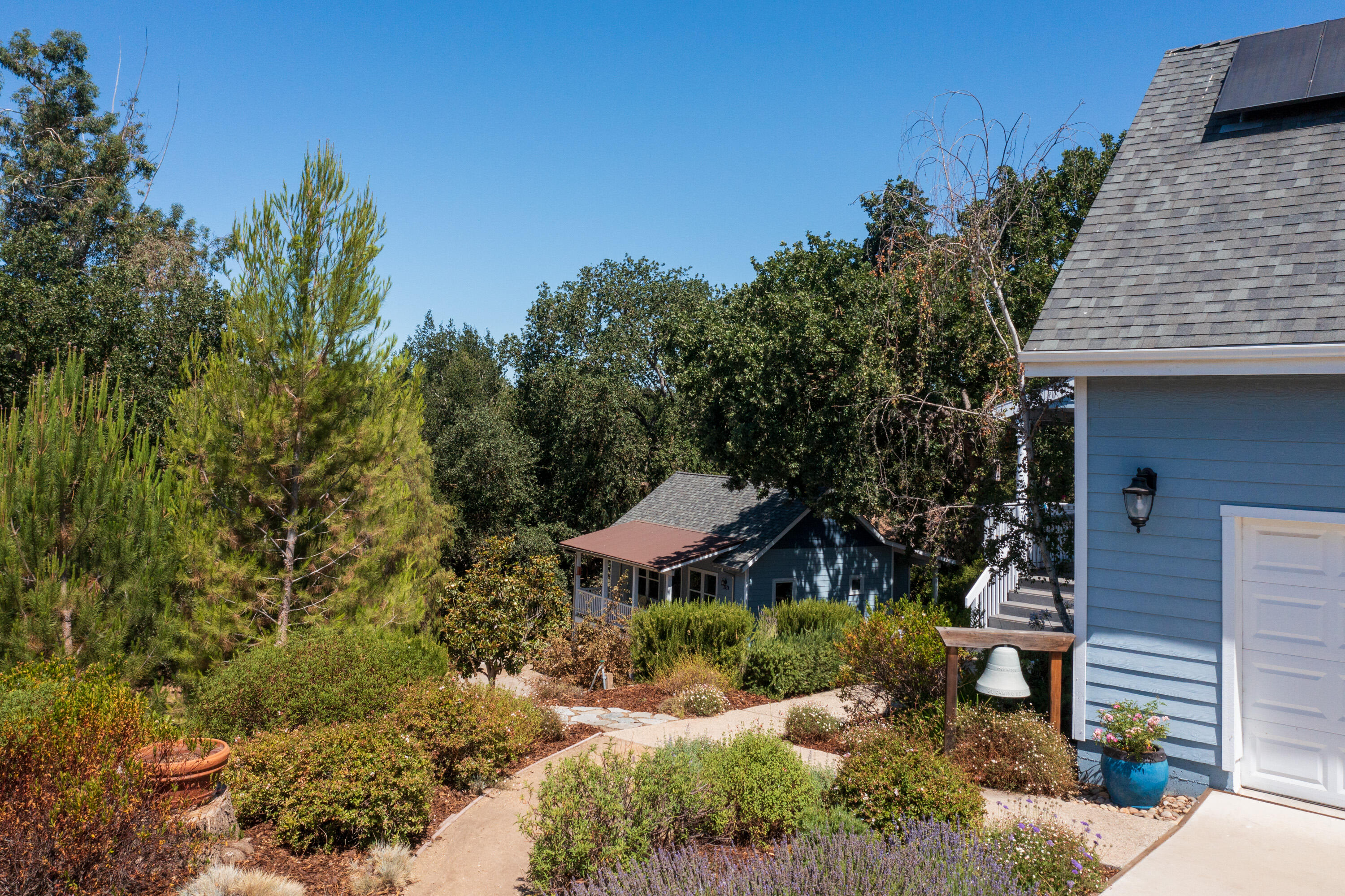 1301 Edison Street