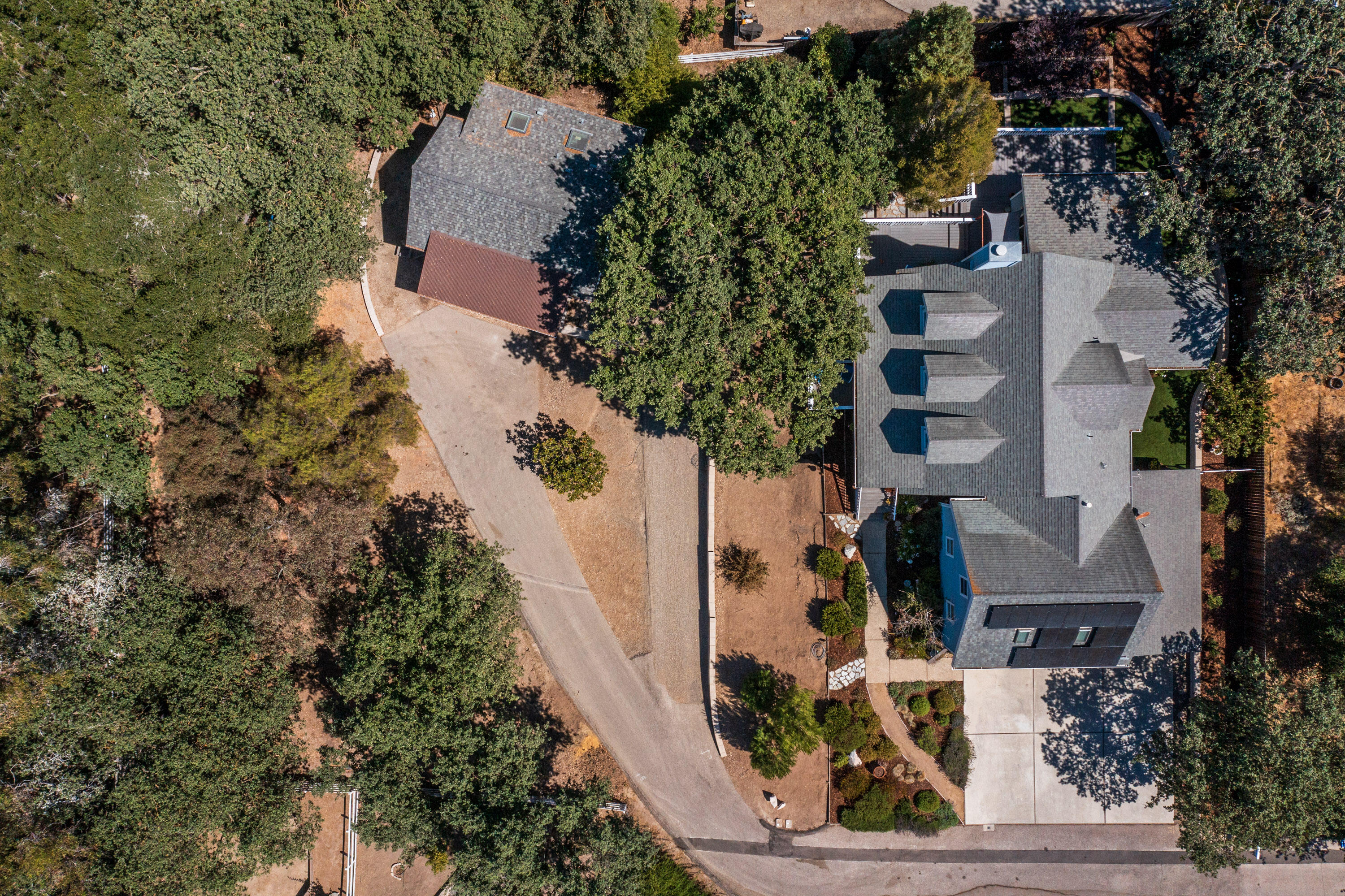 1301 Edison Street
