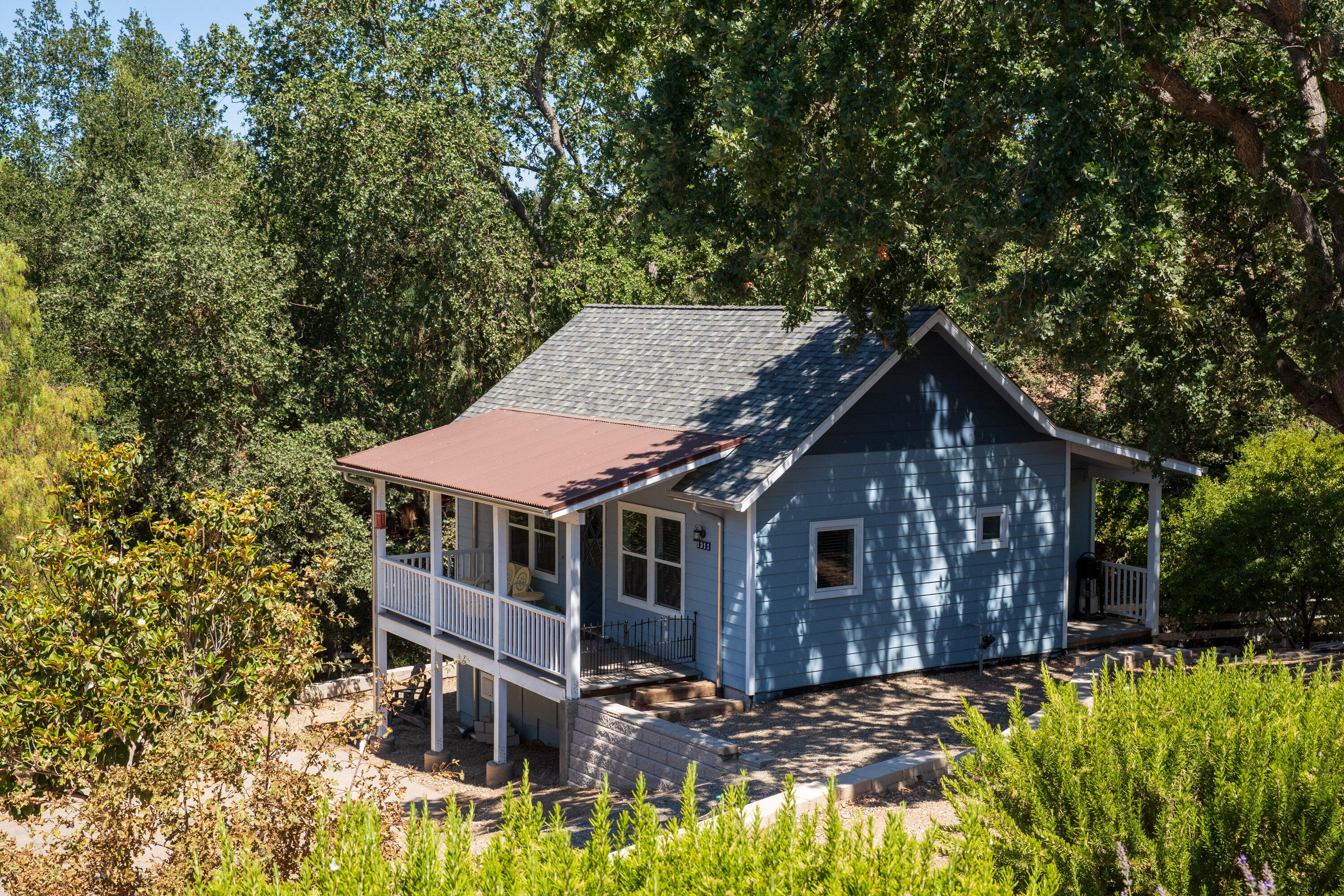1301 Edison Street