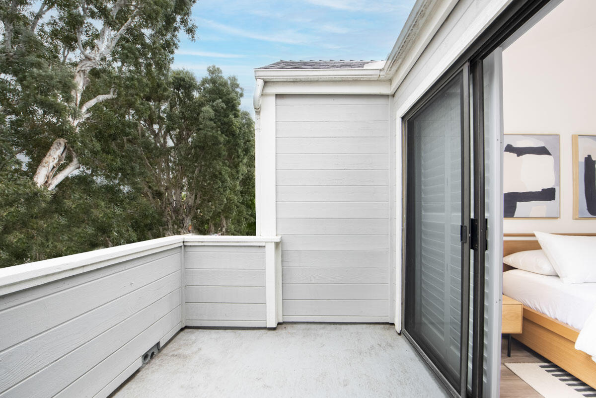 4515 Carpinteria Avenue Unit: B