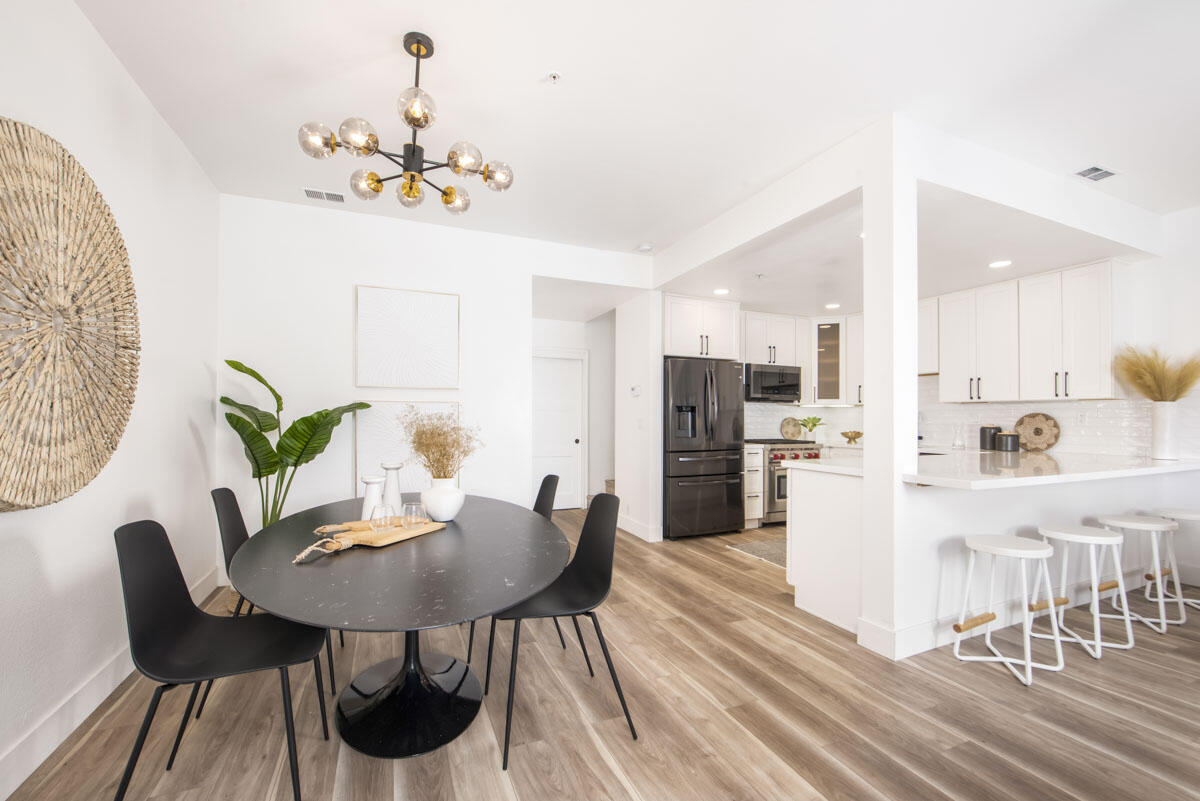 4515 Carpinteria Avenue Unit: B