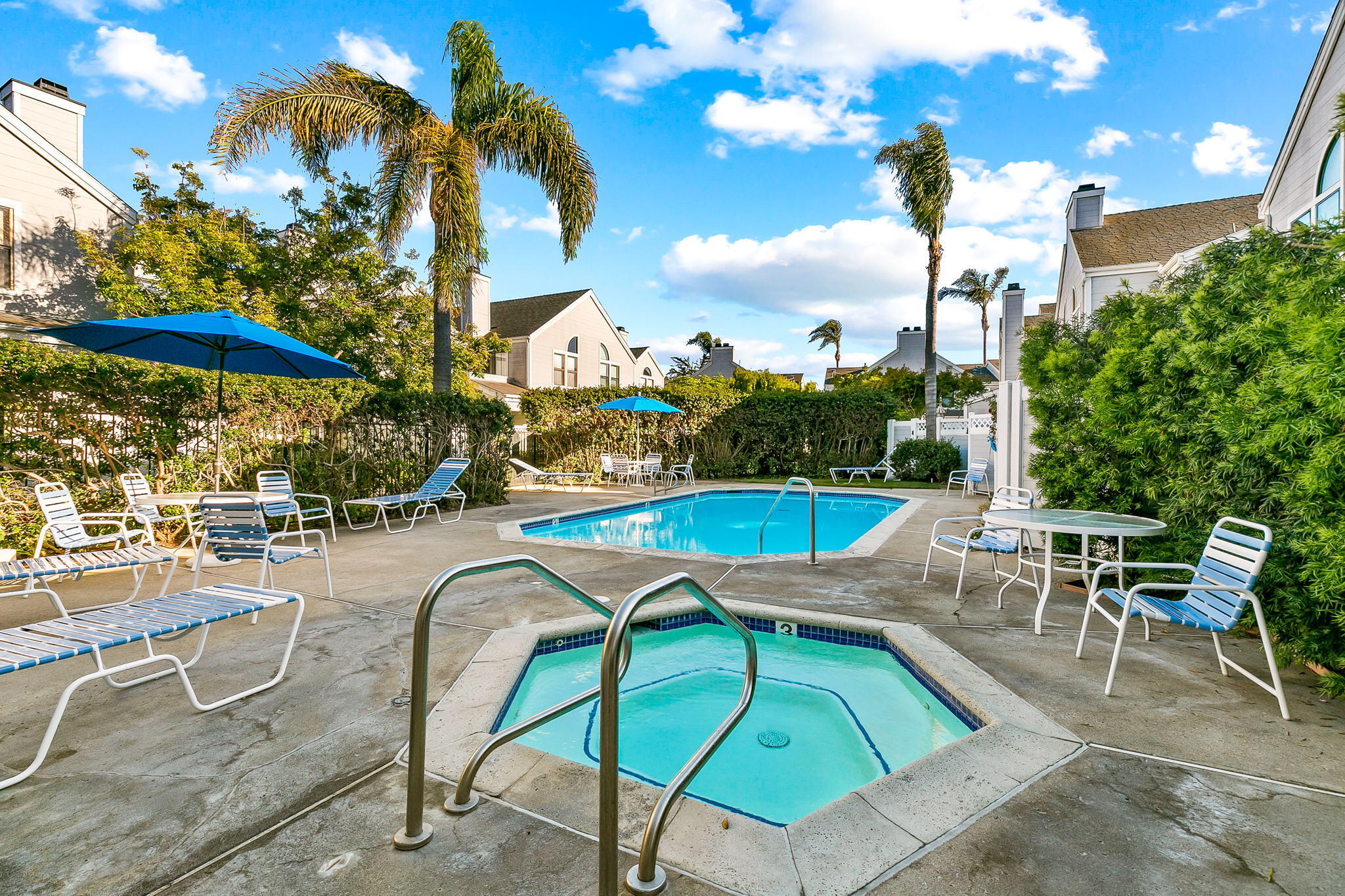 4515 Carpinteria Avenue Unit: B