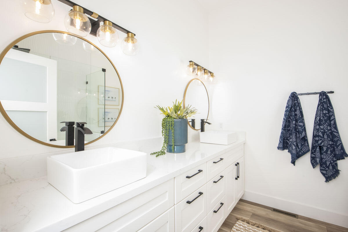 4515 Carpinteria Avenue Unit: B