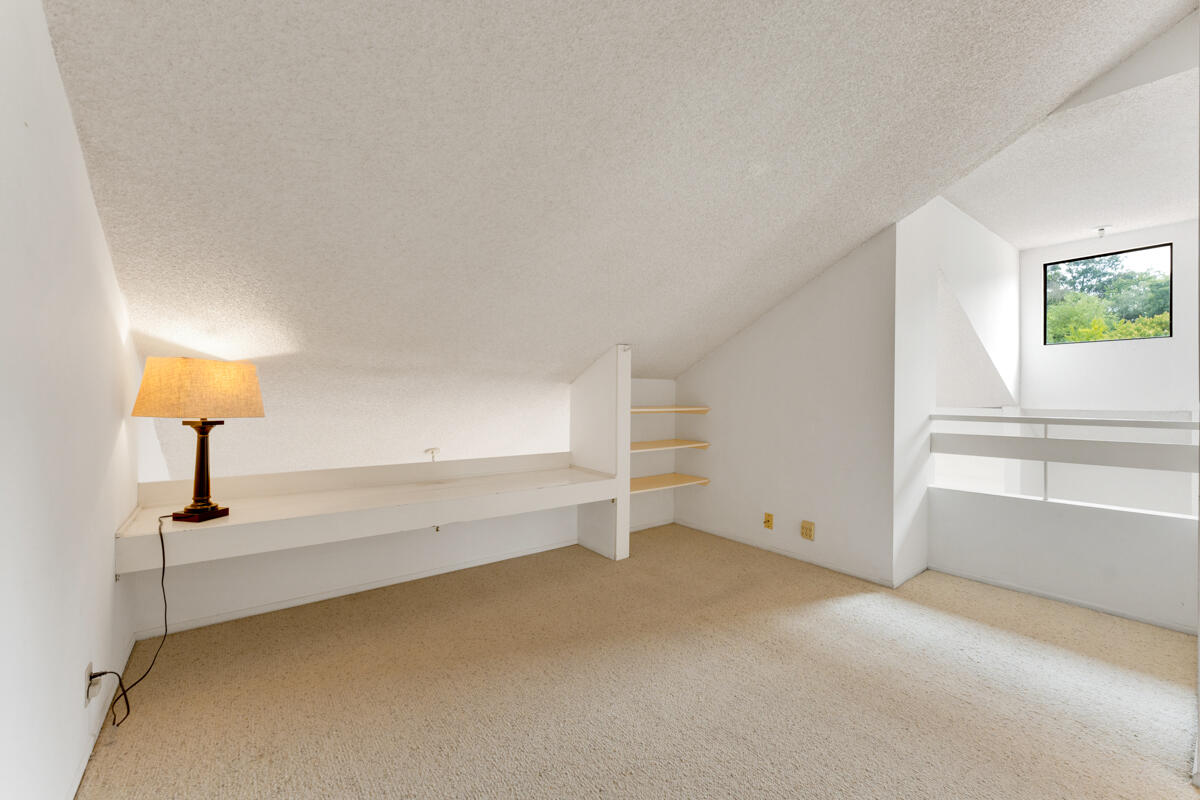 1103 Creekside Way Unit: F