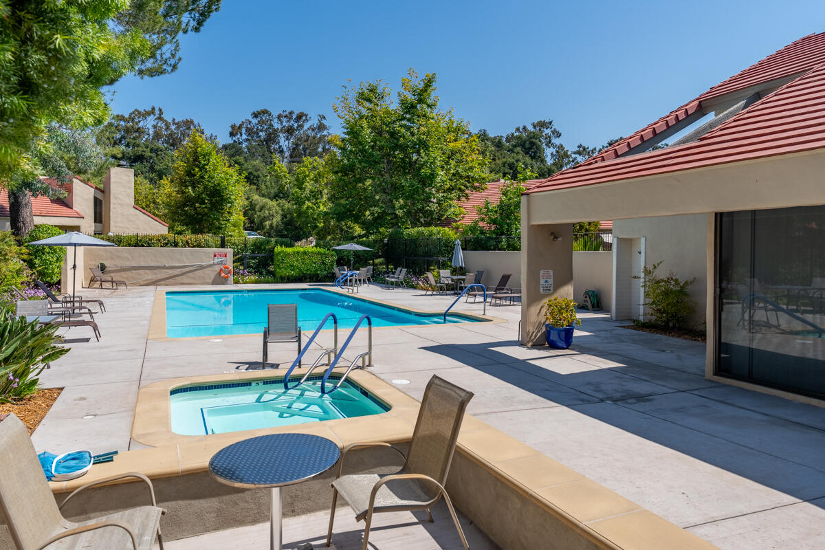 1103 Creekside Way Unit: F