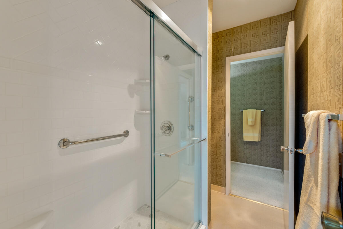 1103 Creekside Way Unit: F