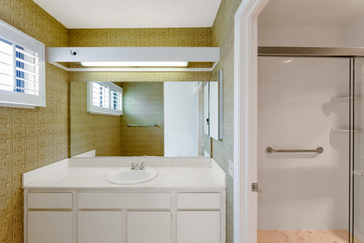 1103 Creekside Way Unit: F