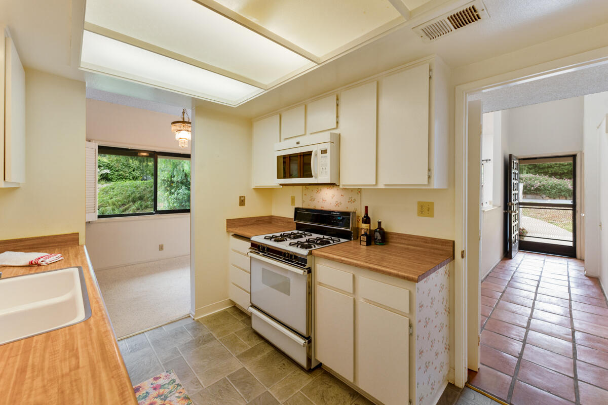 1103 Creekside Way Unit: F
