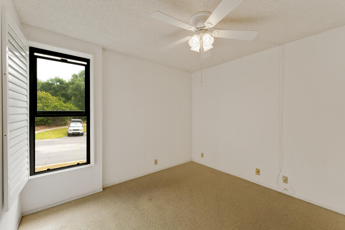 1103 Creekside Way Unit: F