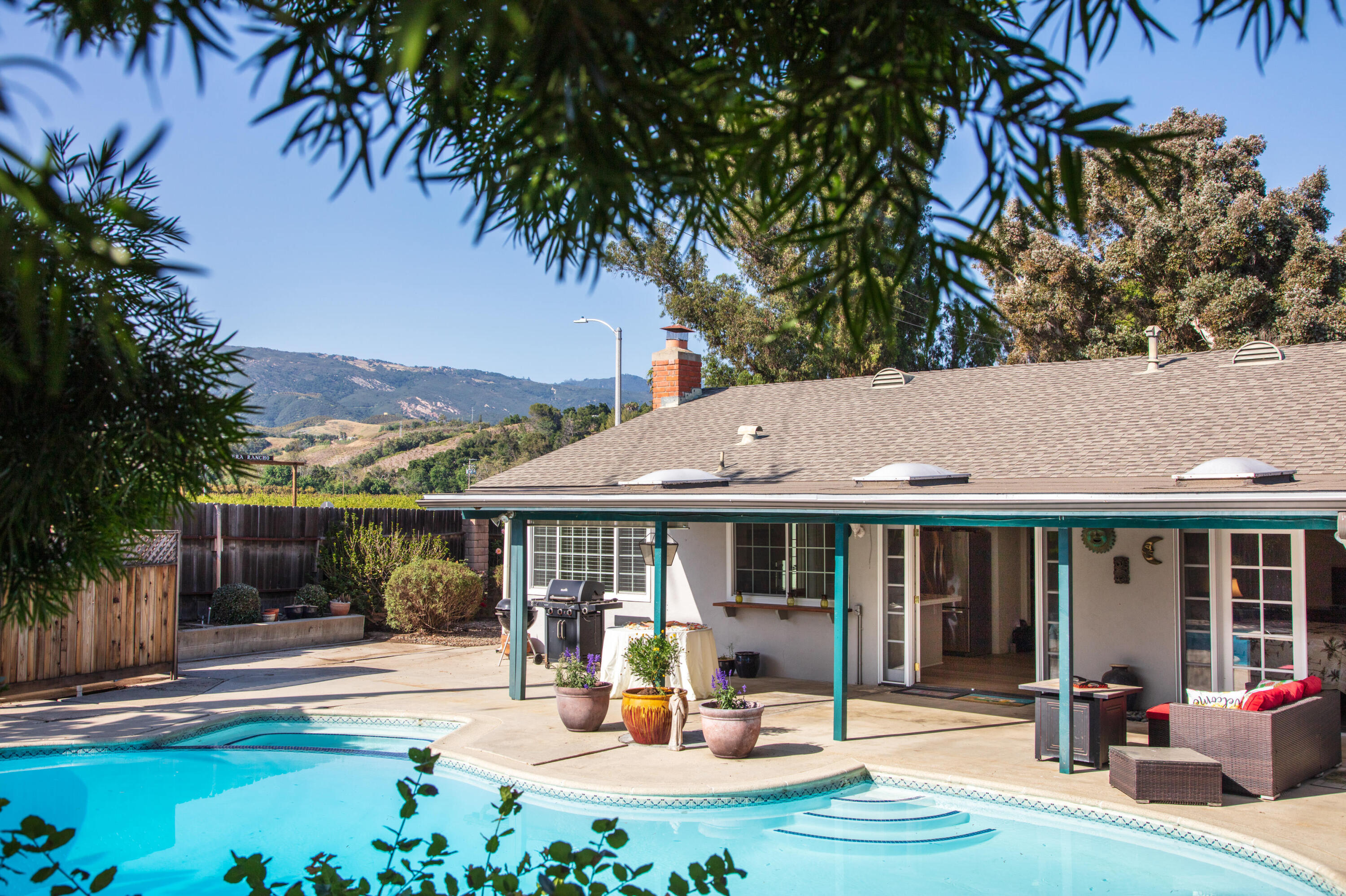 685 N La Patera Lane