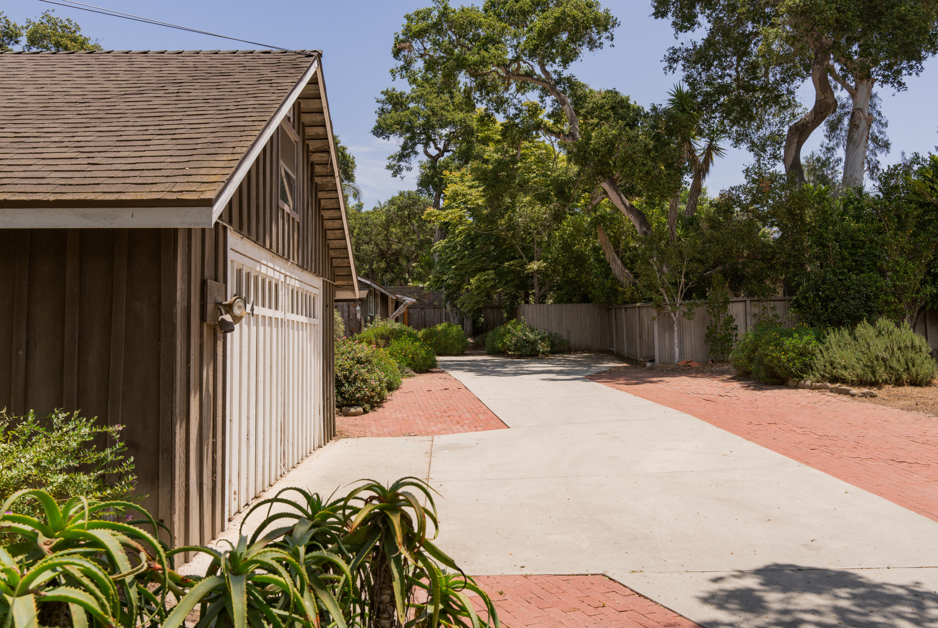 504 Hodges Lane