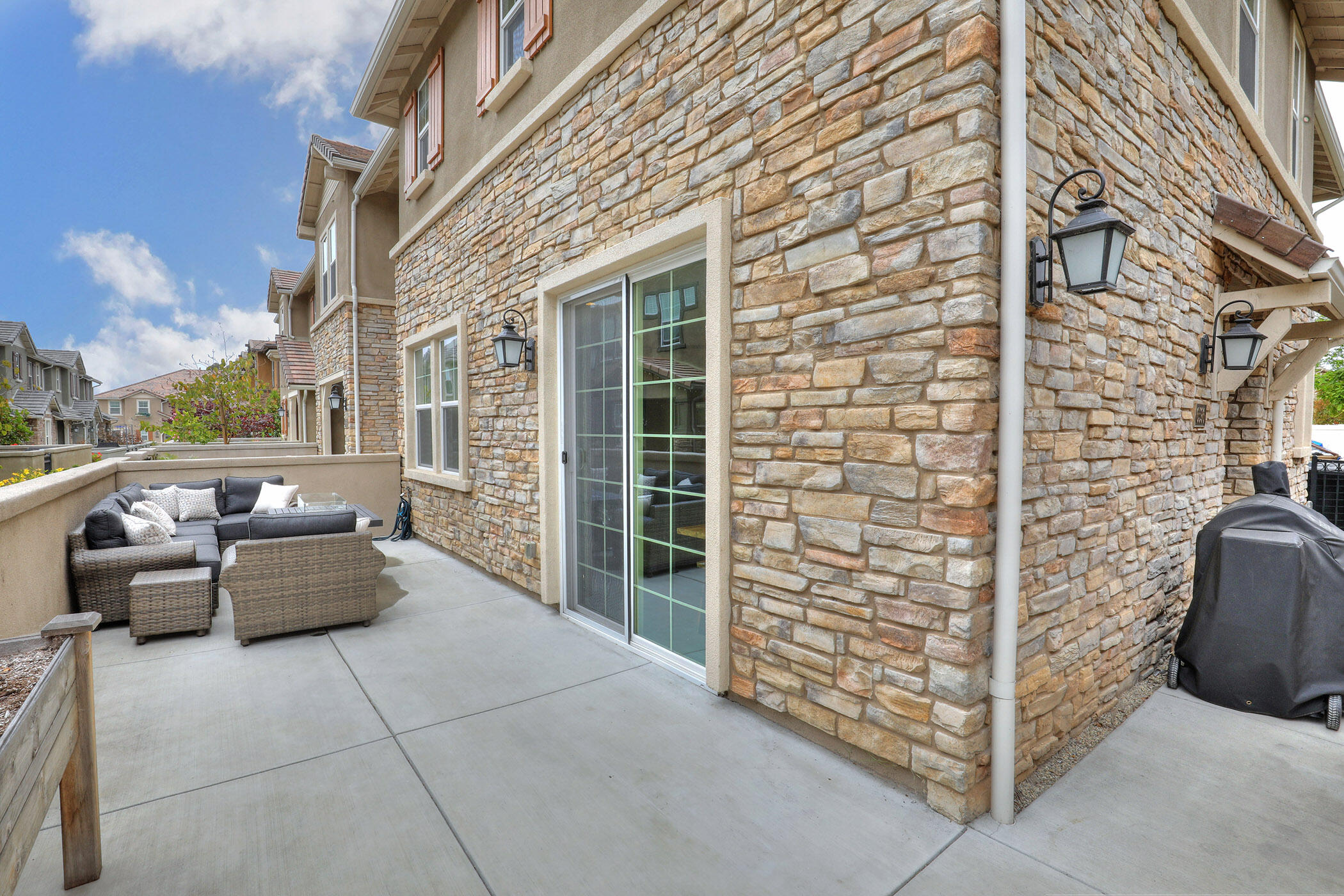 6596 Sand Castle Place