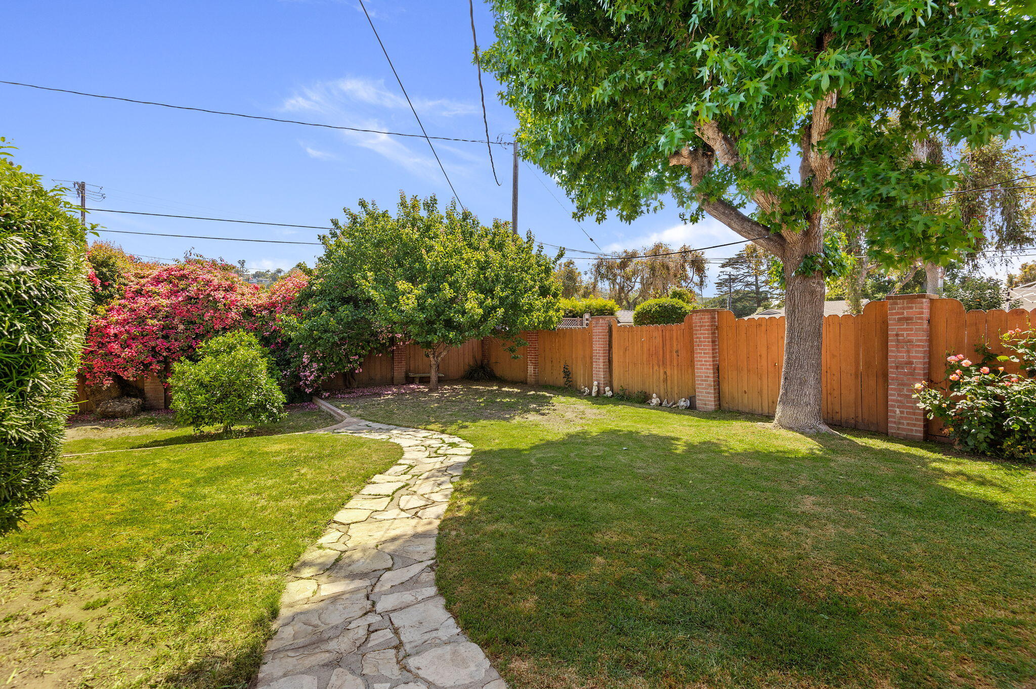 2047 Chino Street
