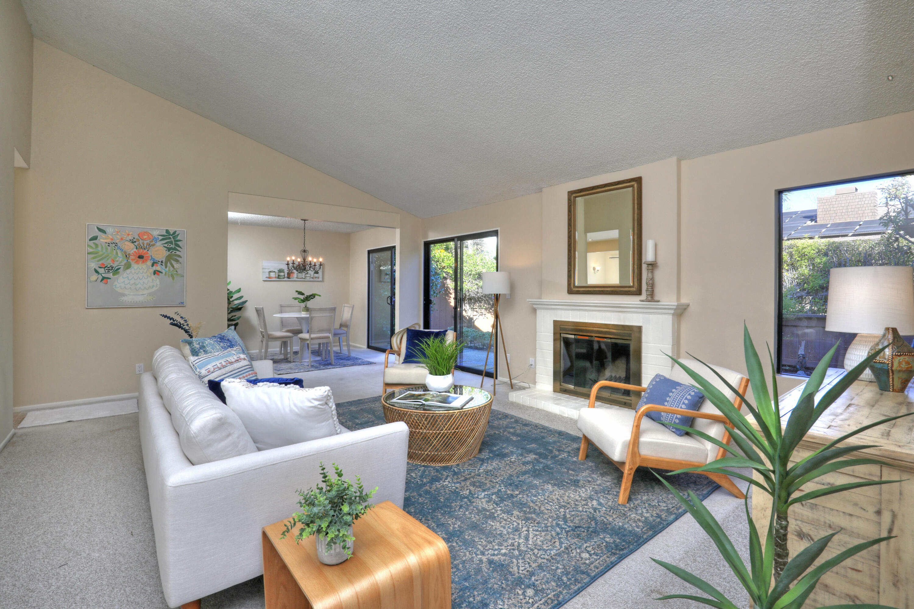 621 Las Perlas Drive