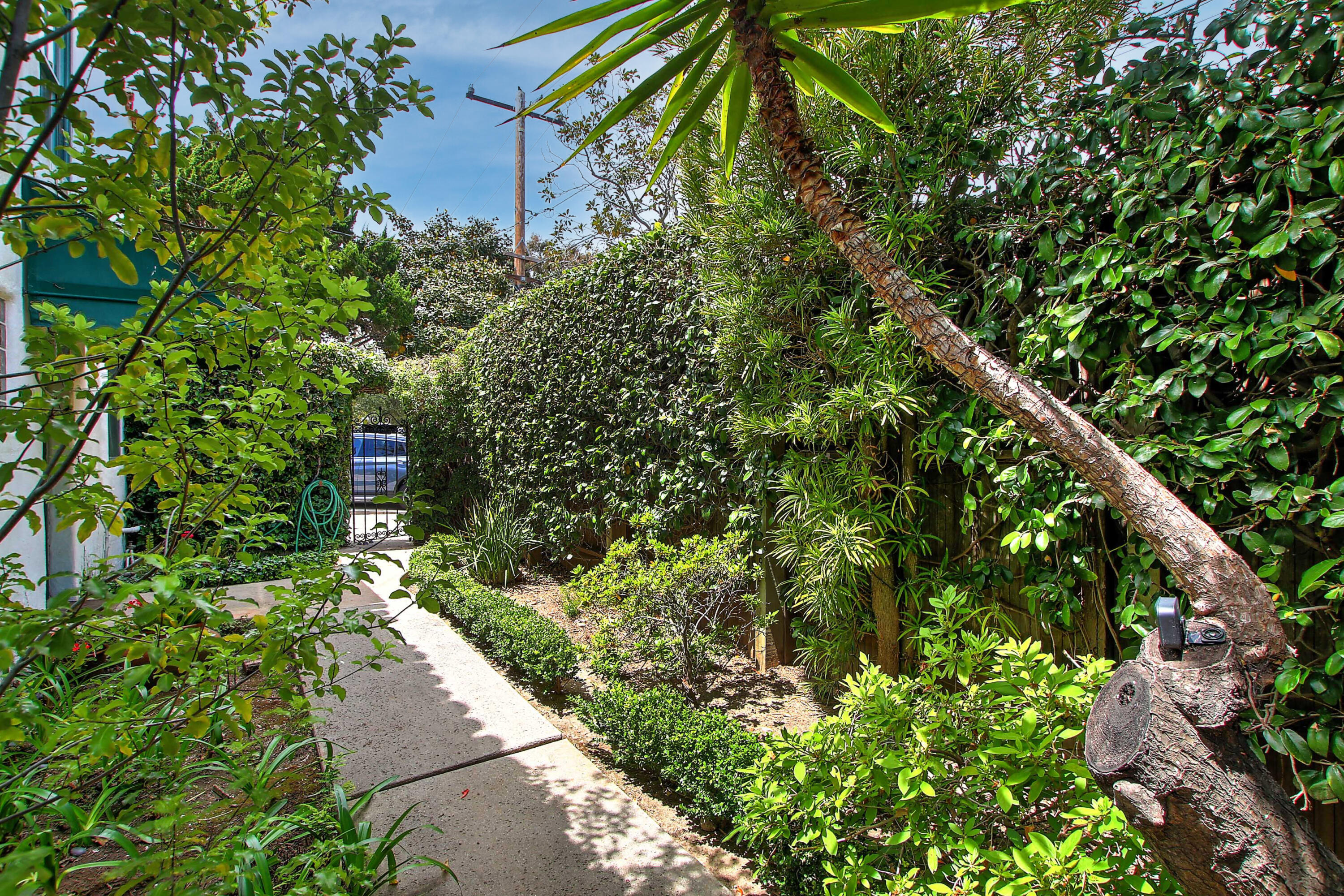 1107 N Nopal Street