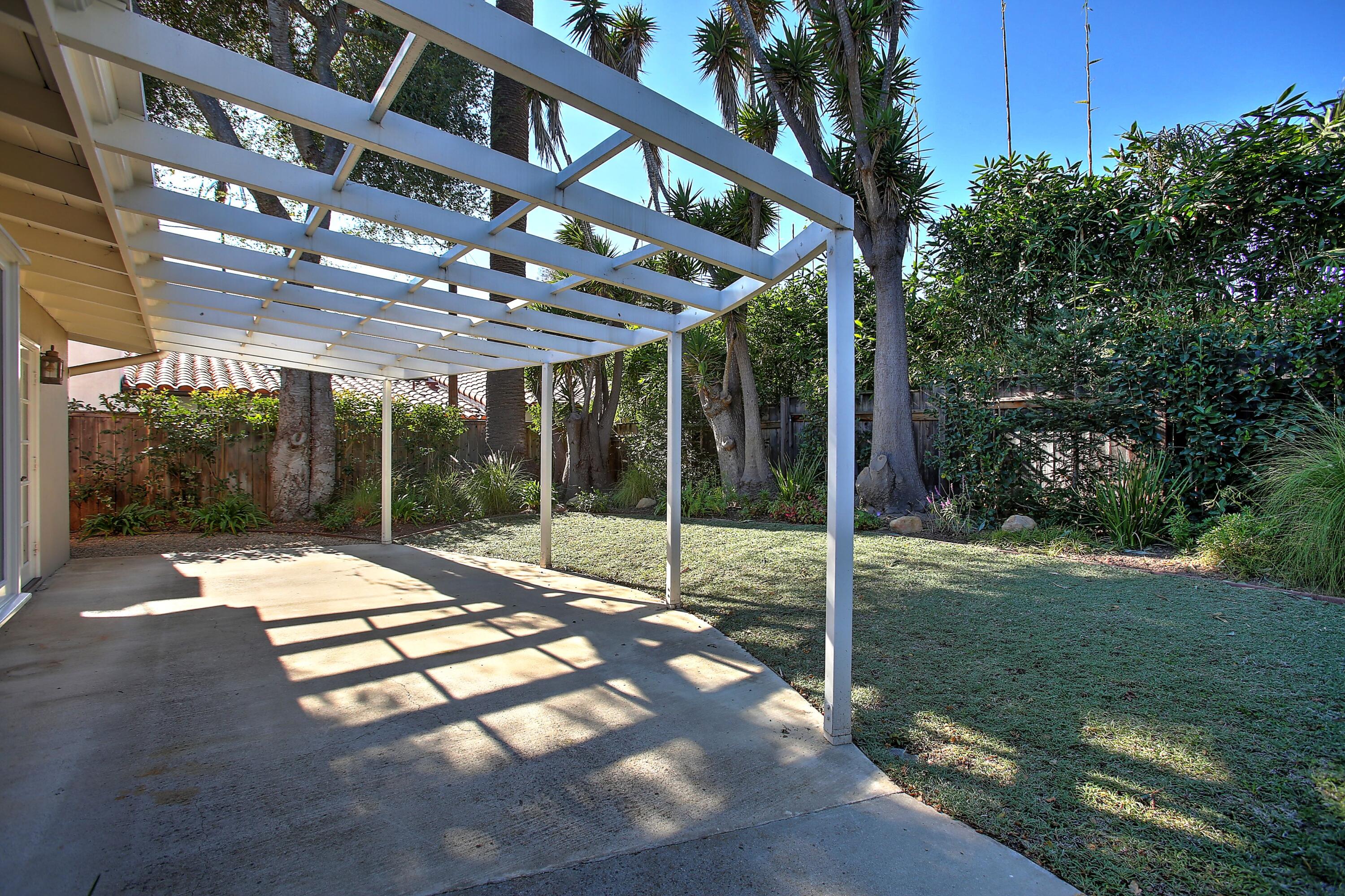 125 E Islay Street