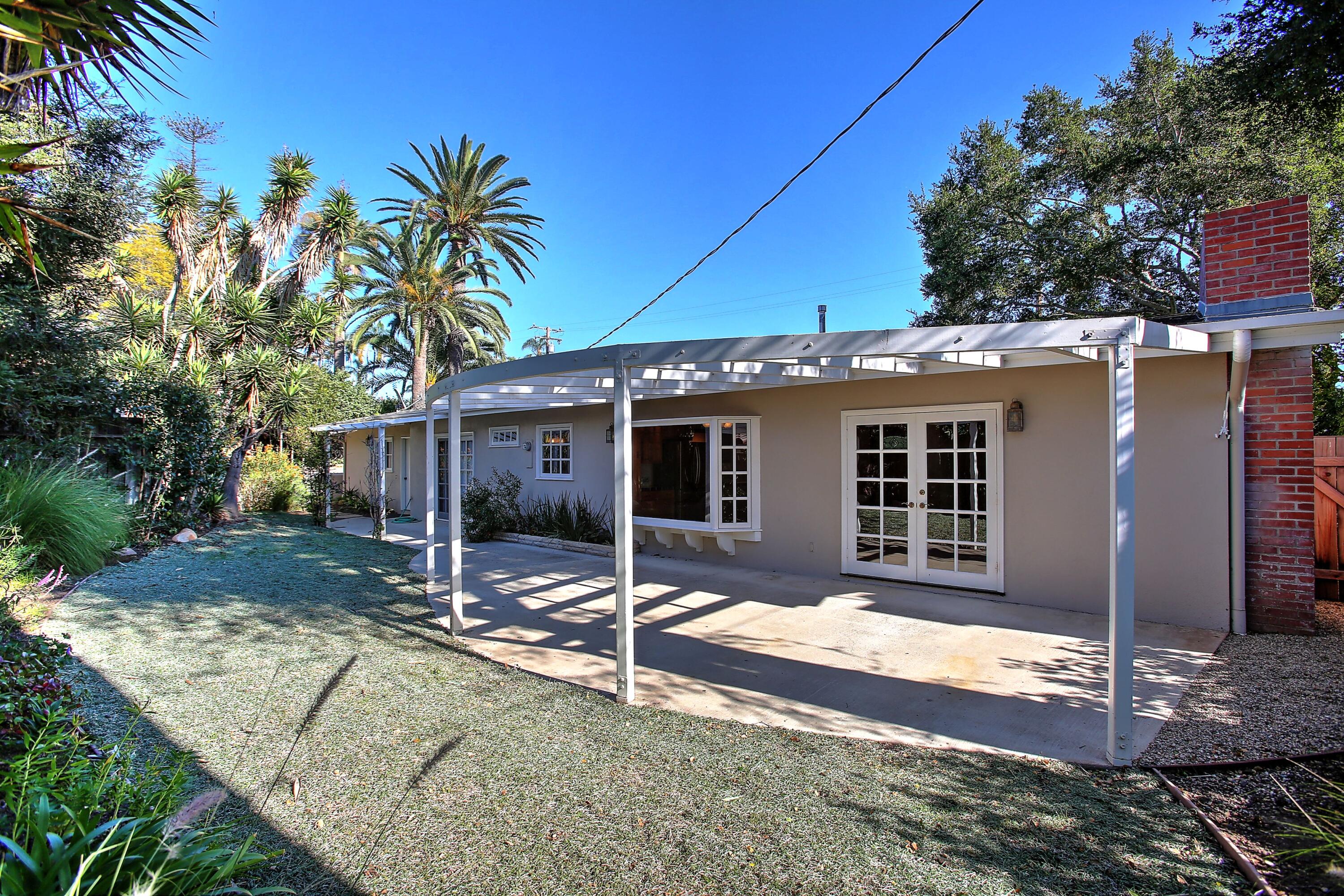125 E Islay Street