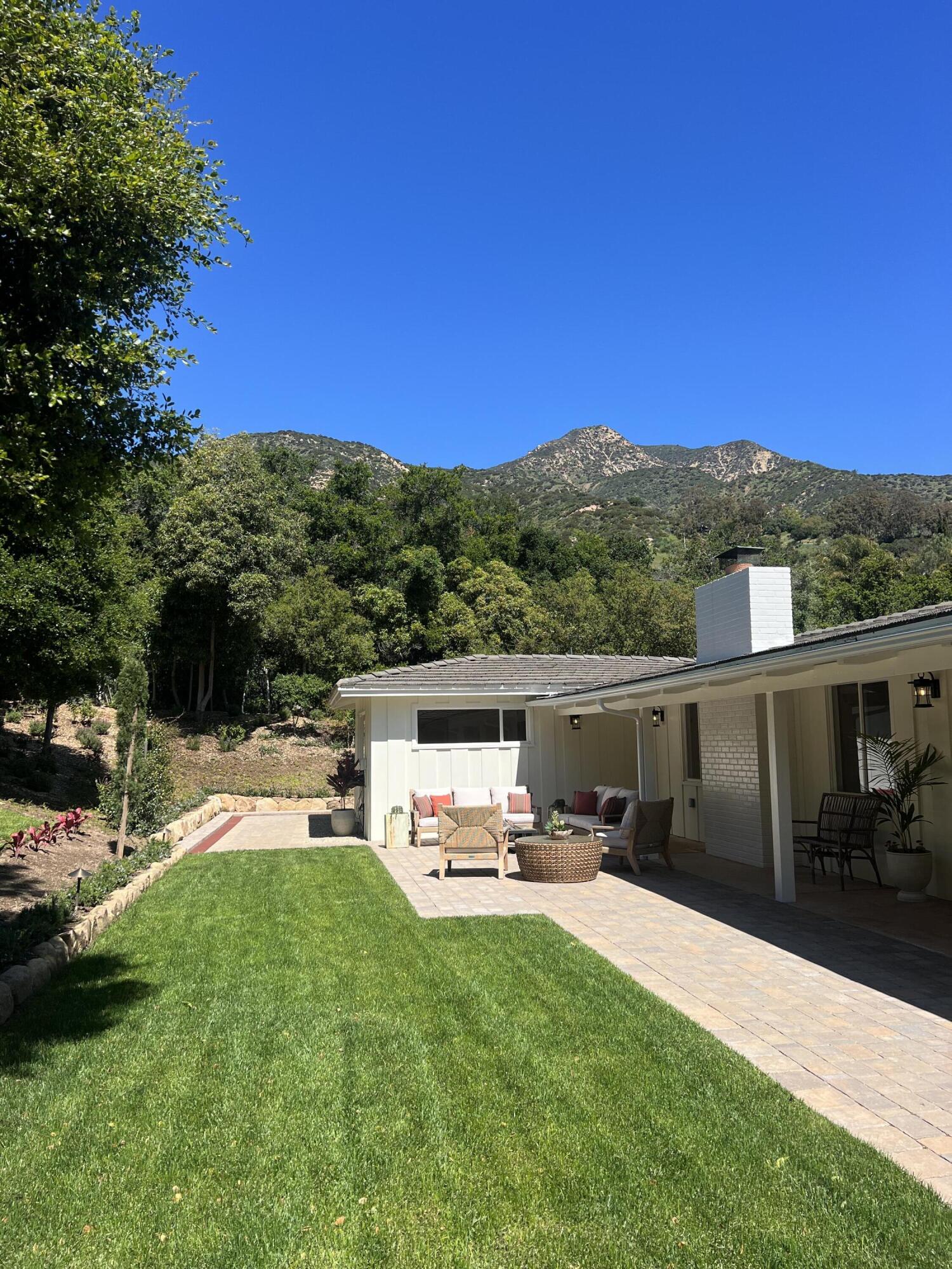 802 Oak Grove Drive
