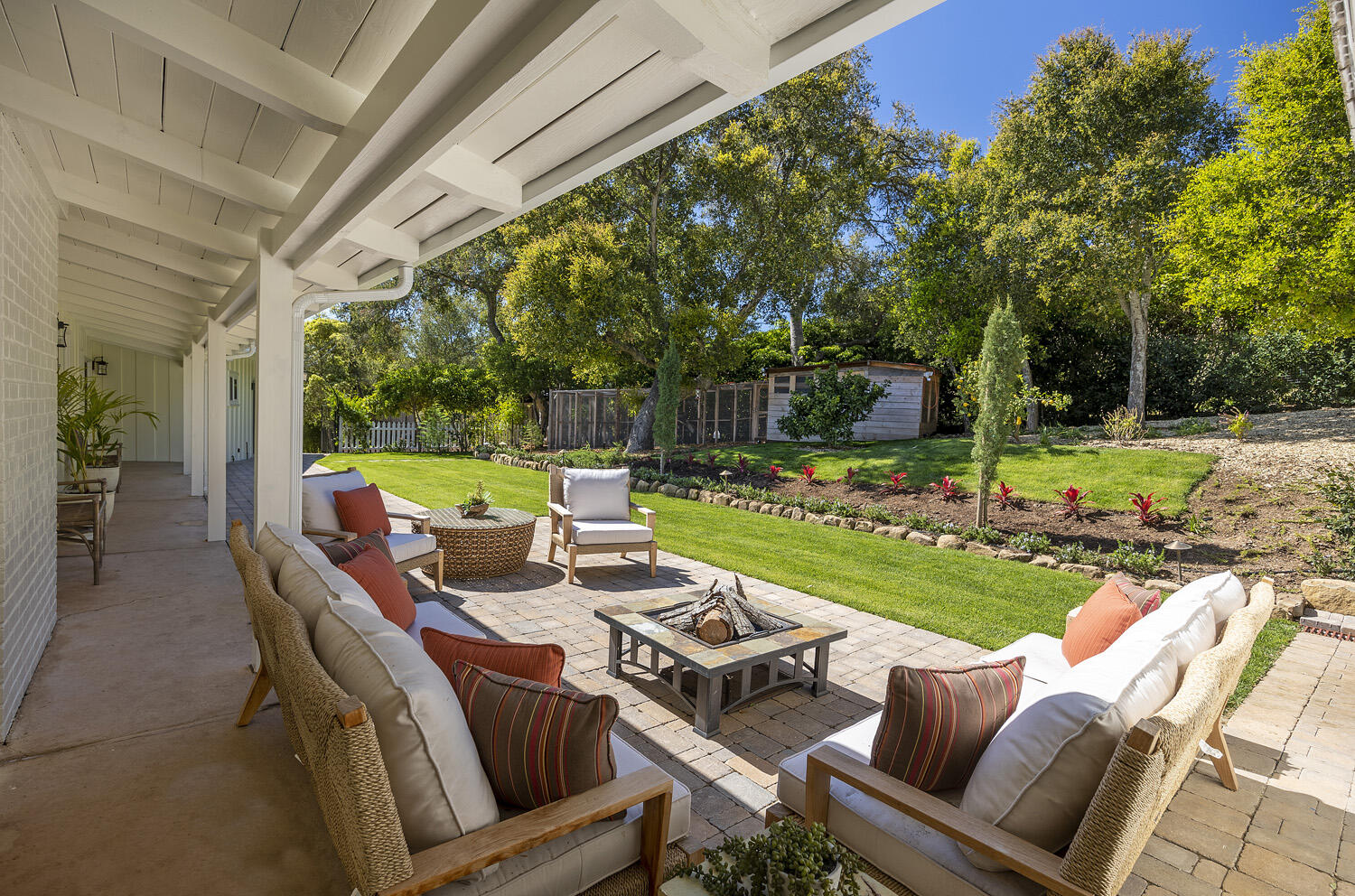 802 Oak Grove Drive
