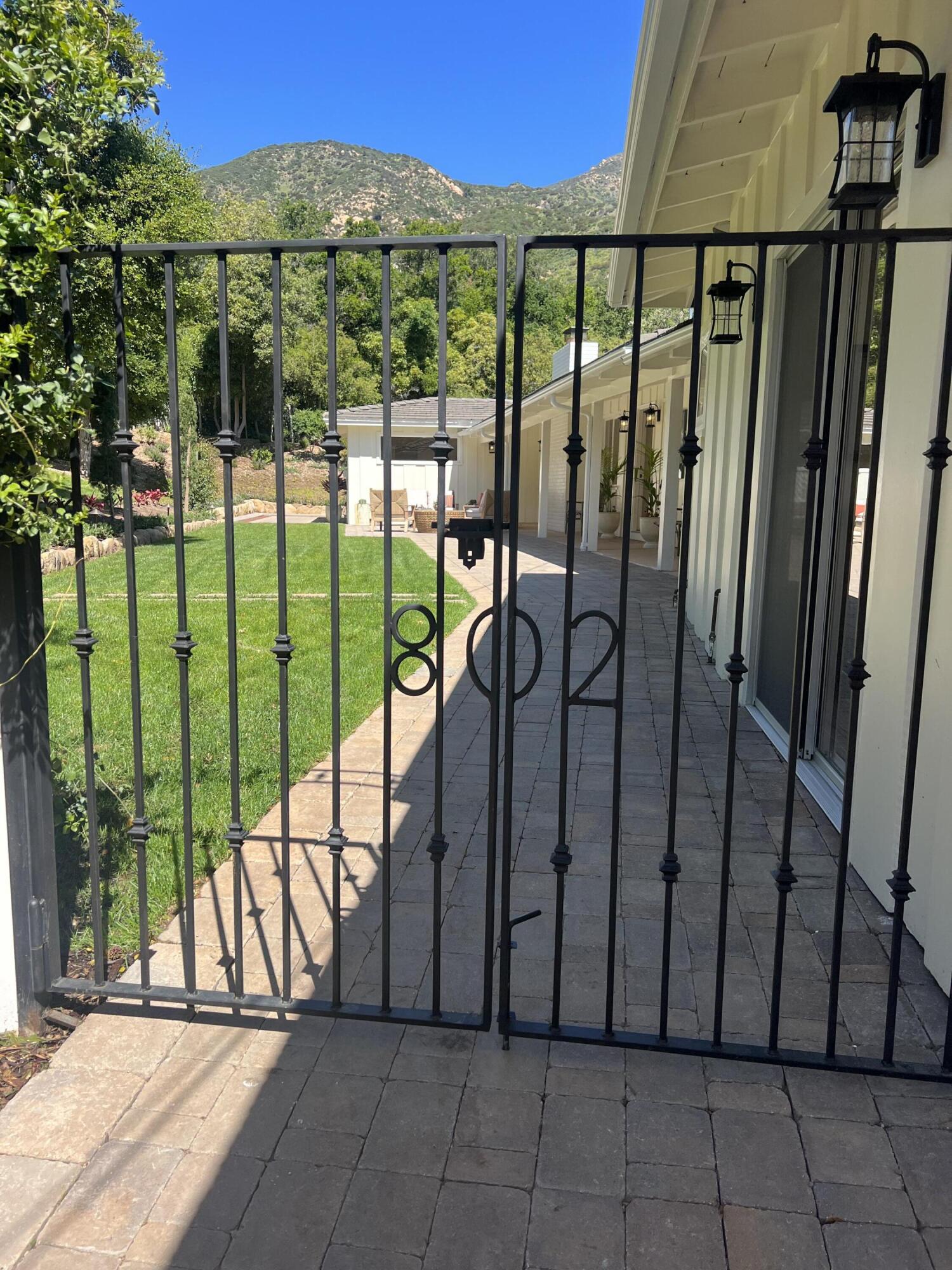 802 Oak Grove Drive