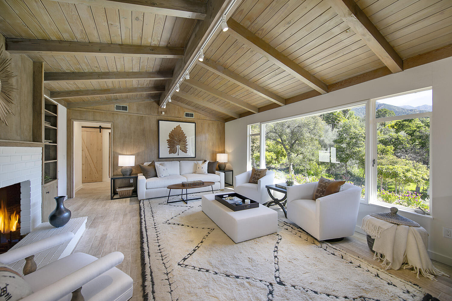802 Oak Grove Drive