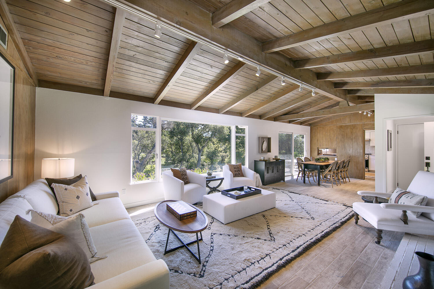 802 Oak Grove Drive