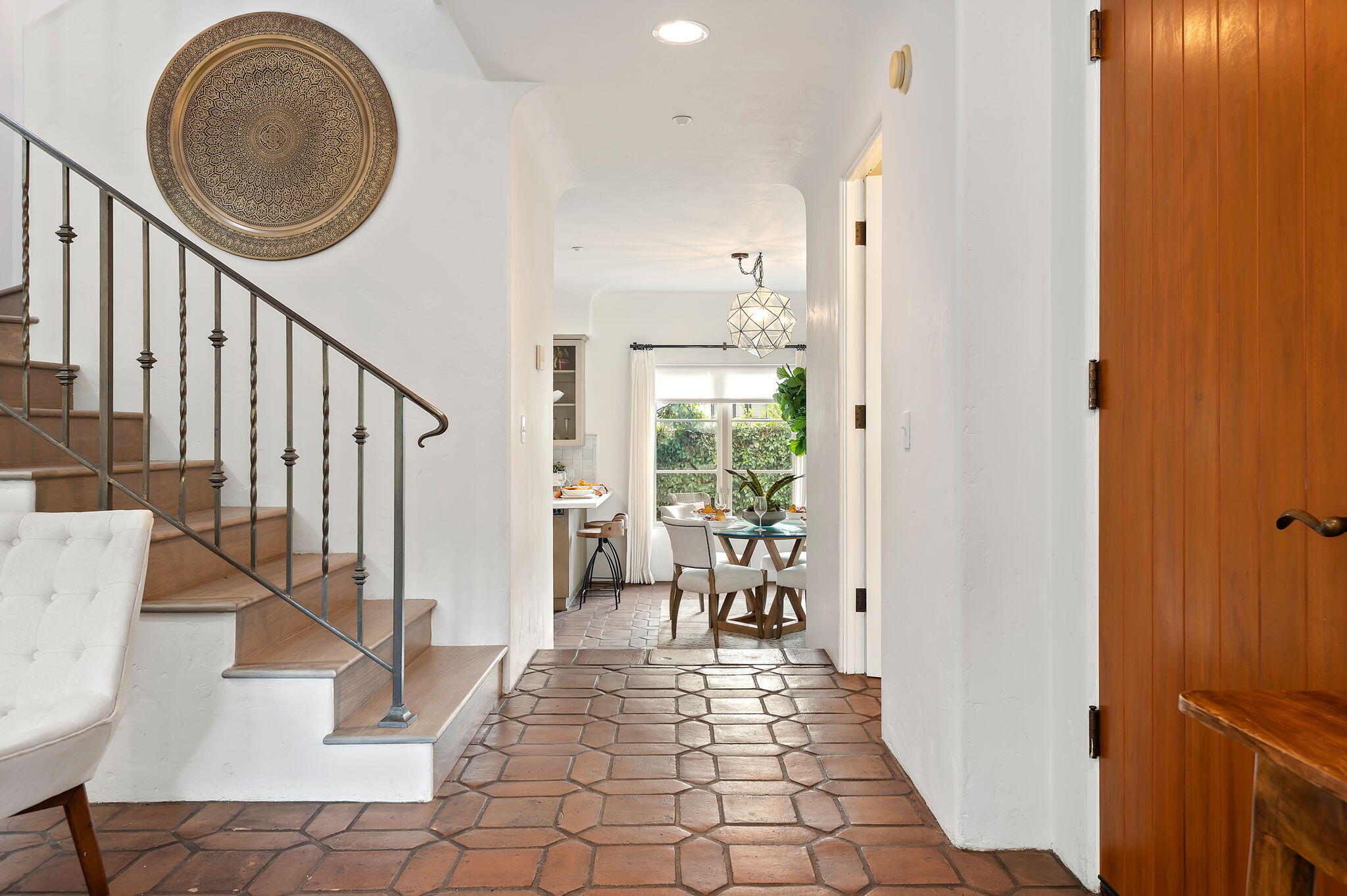 821 Laguna St