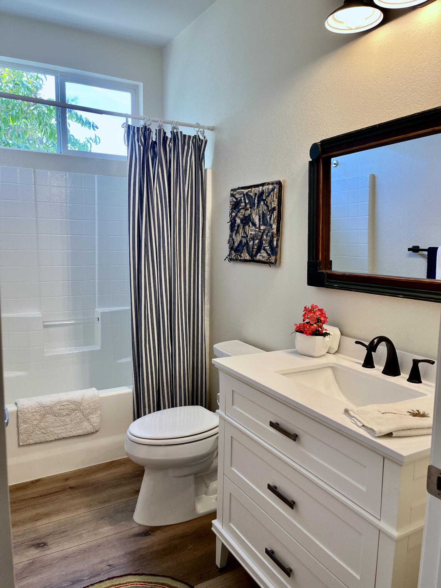 1202 Loma Drive