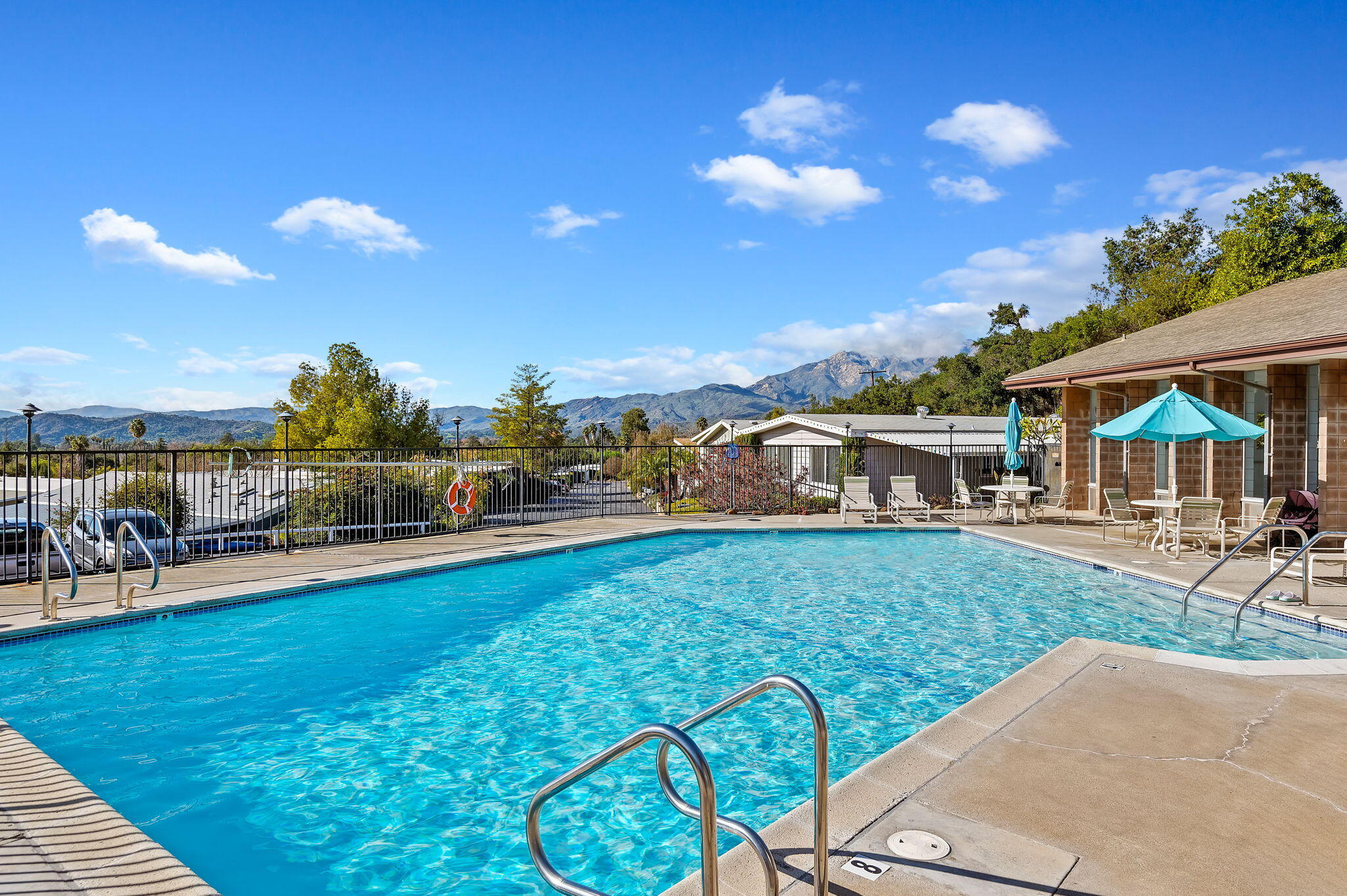 1202 Loma Drive