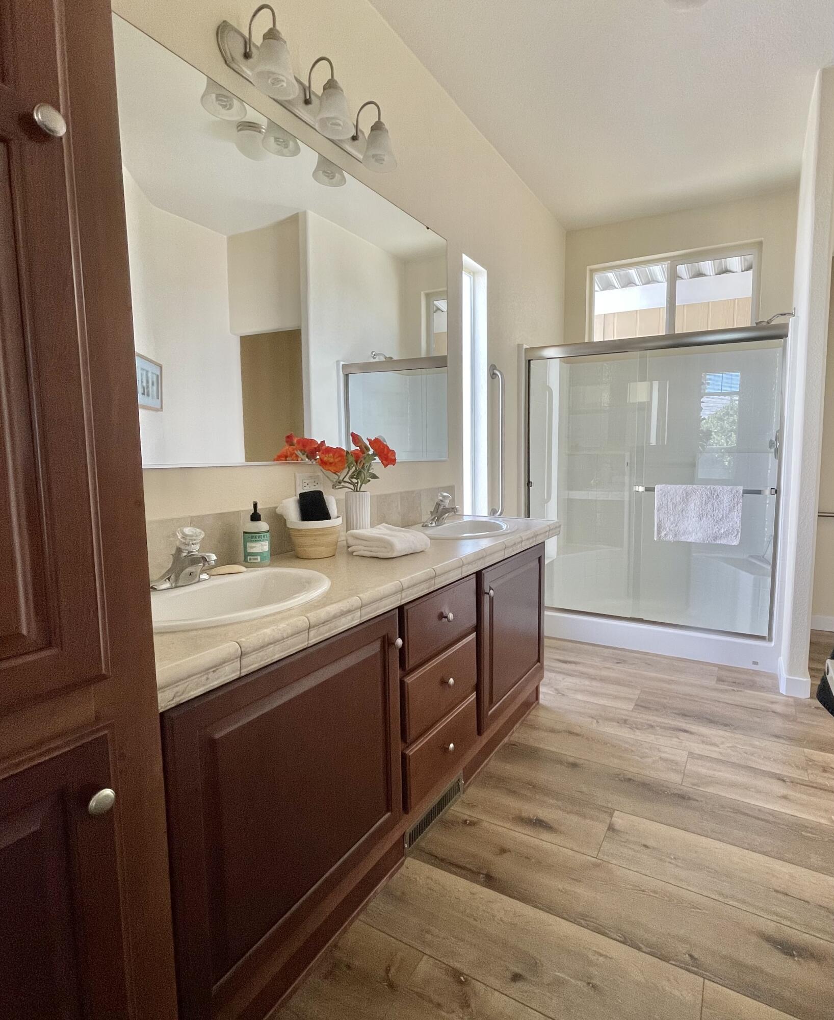 1202 Loma Drive