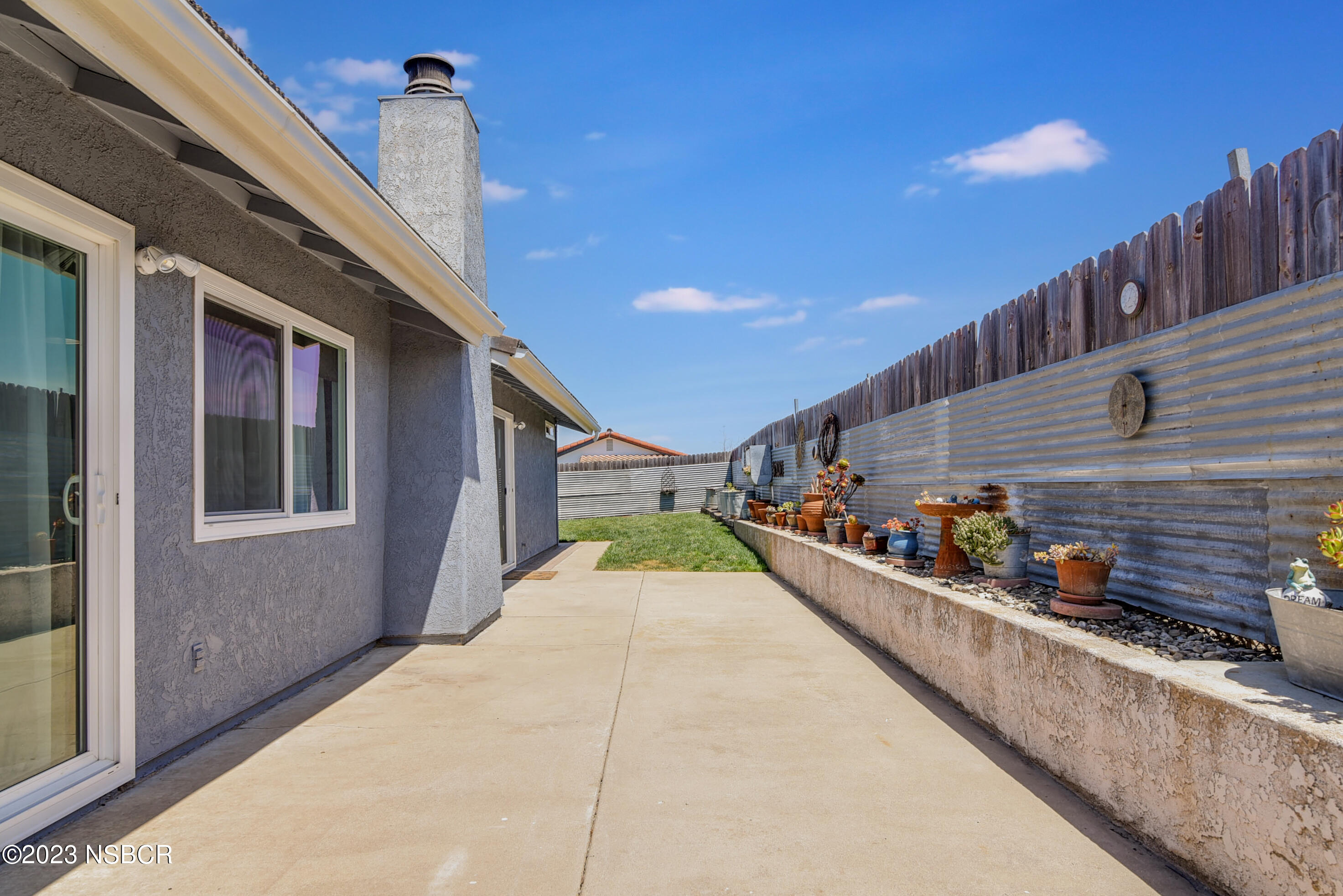 1224 N B Street