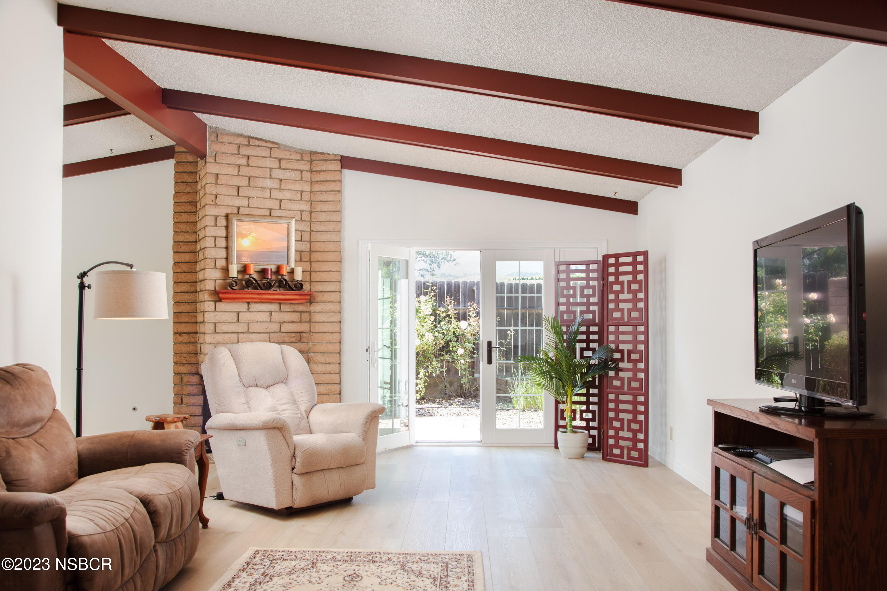 685 N La Patera Lane