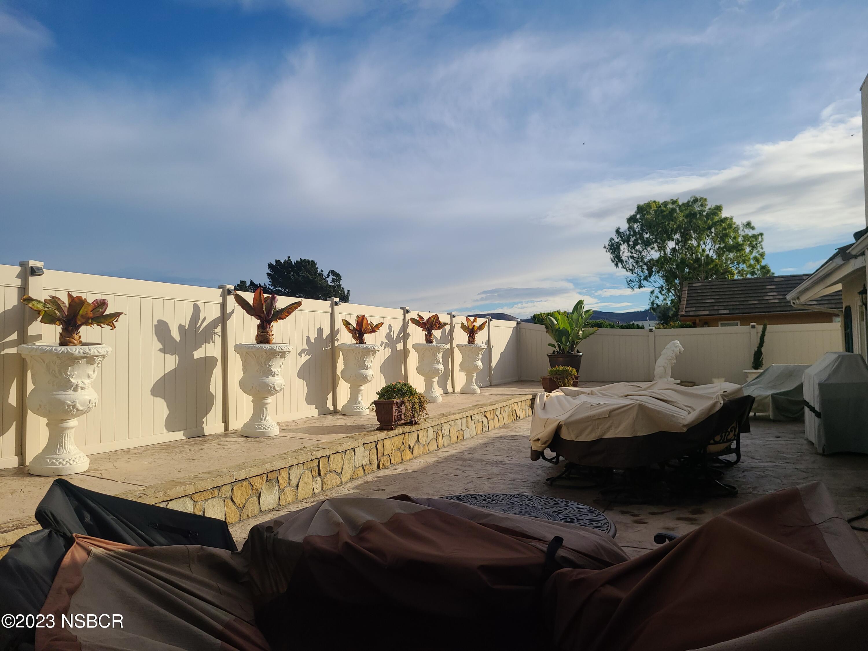 1208 N B Street