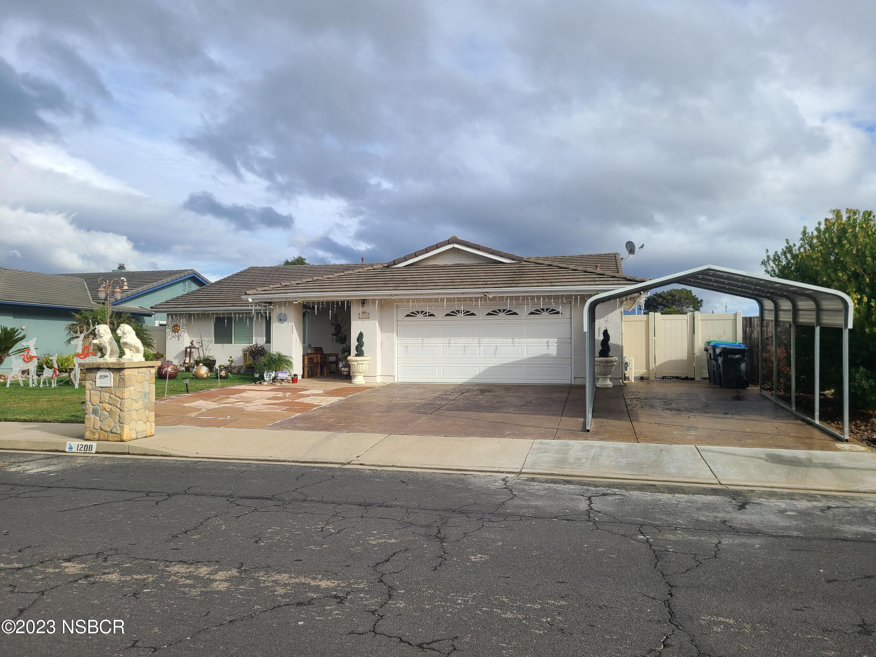 1208 N B Street