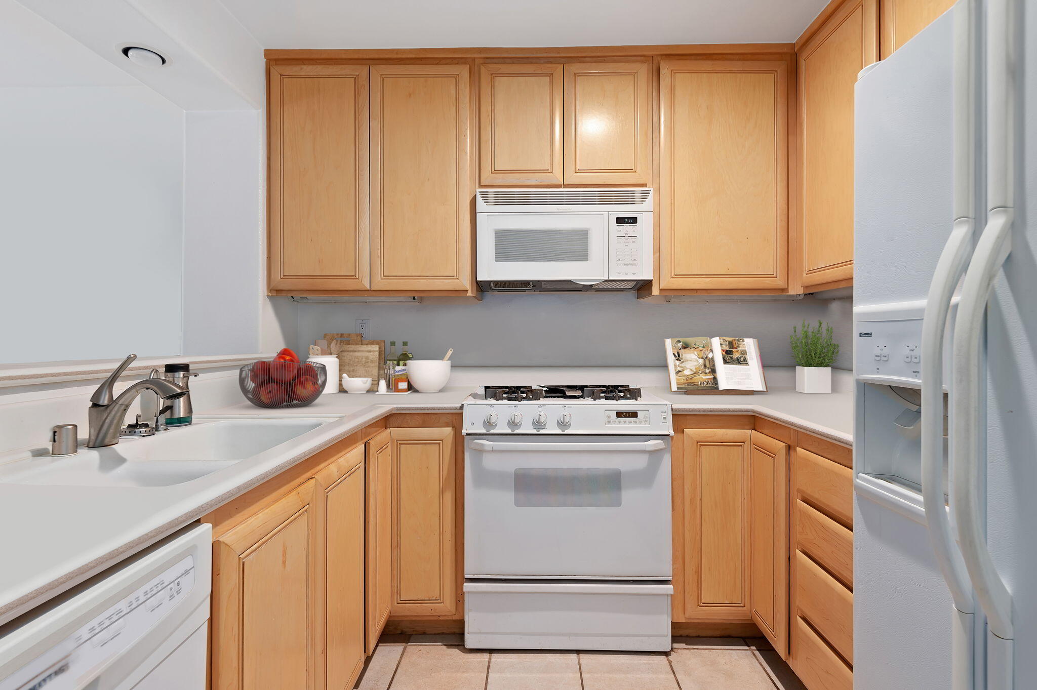 317 Por La Mar Circle Circle