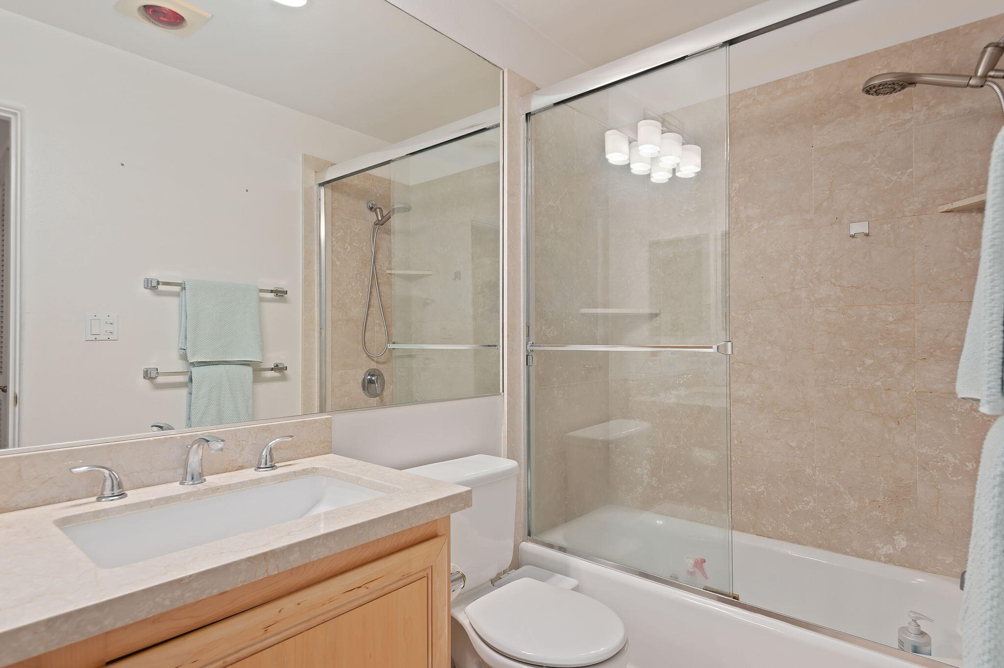 317 Por La Mar Circle Circle